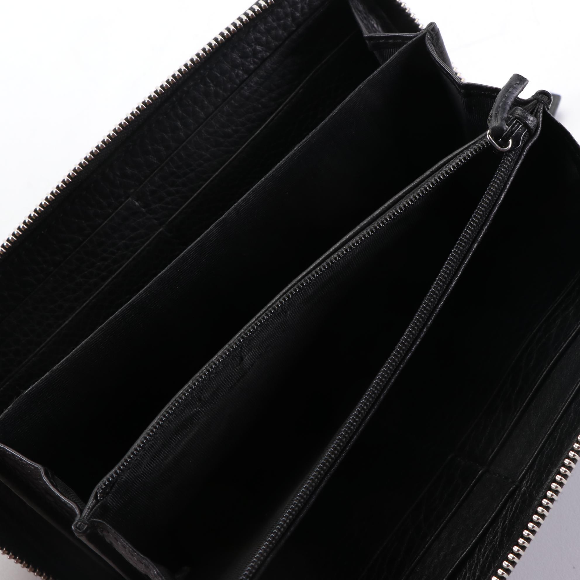 Gucci Interlocking Web G Zip-Around Wallet in Black Grained Leather