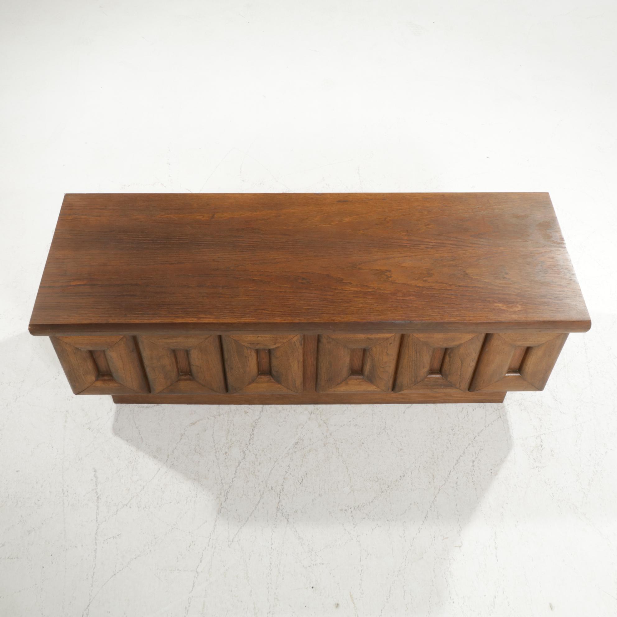 Lane Furniture "Aroma-Tite" Modernist Oak Veneered Cedar Blanket Chest, 1970s