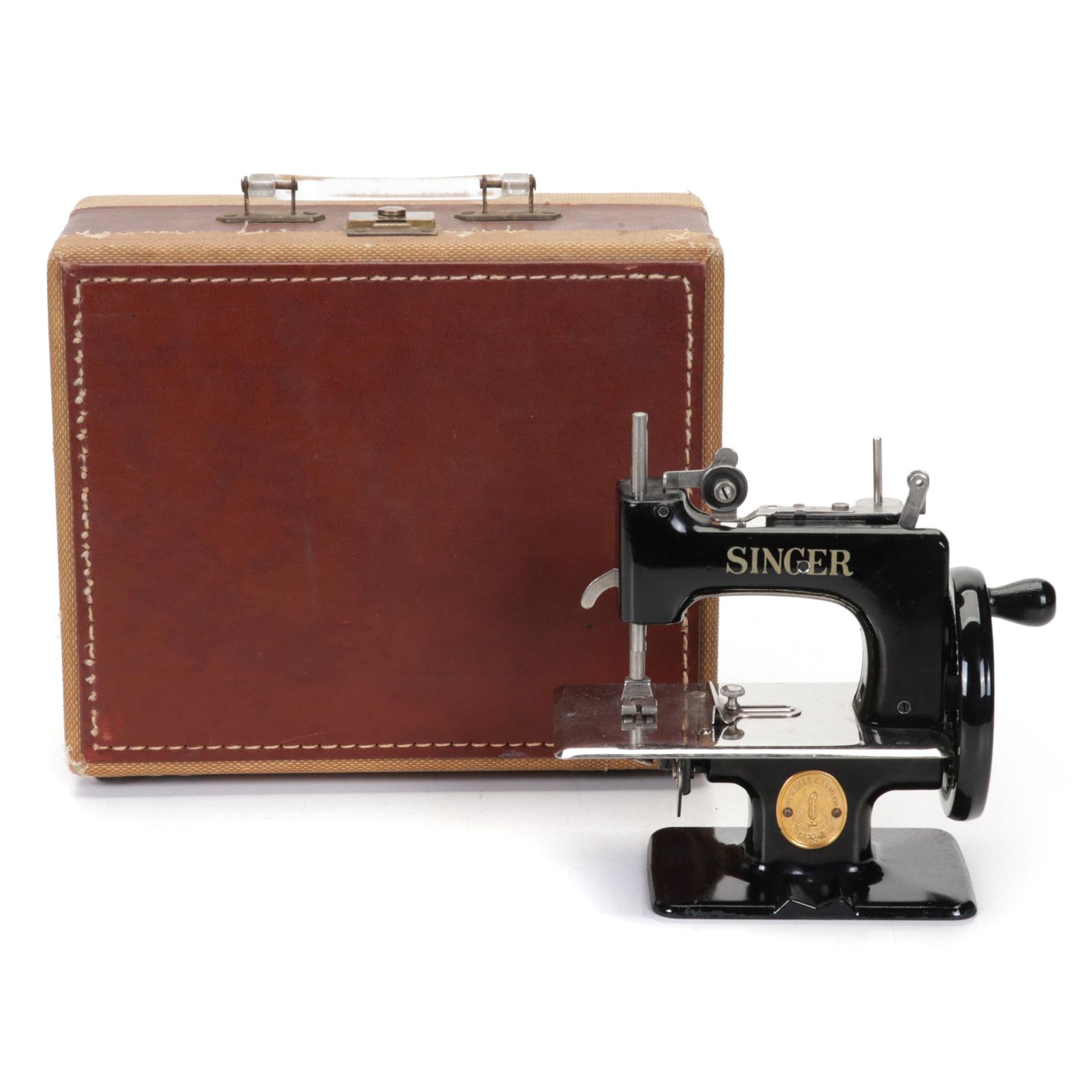 Singer Portable Sewing Machine in Carrying Case, Vintage