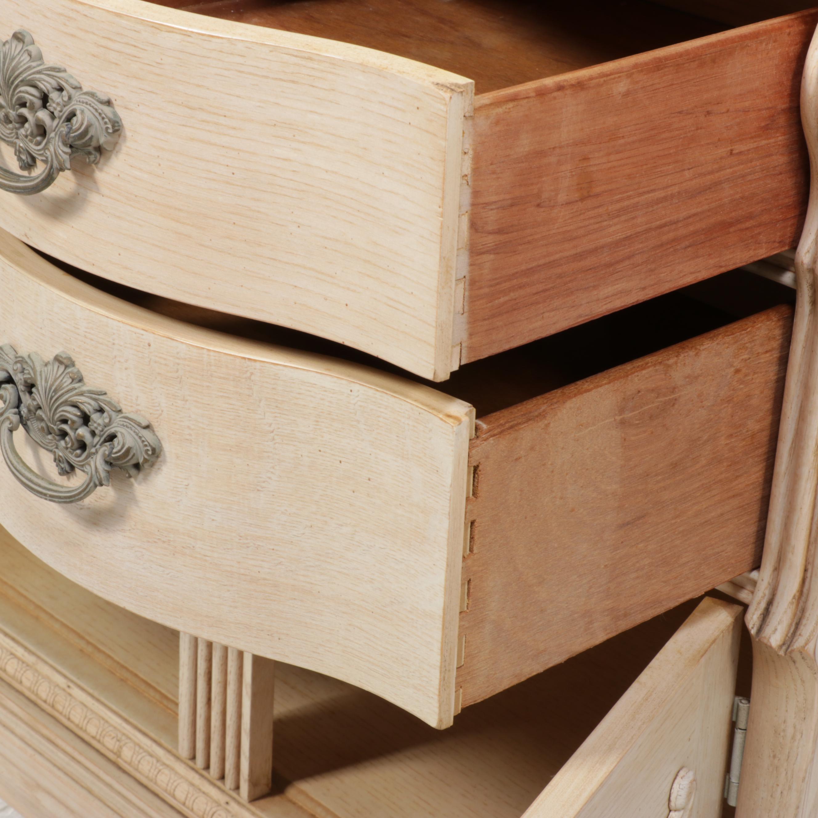 Lexington Furniture Cerused Finish Victorian Style Dresser with Mirror