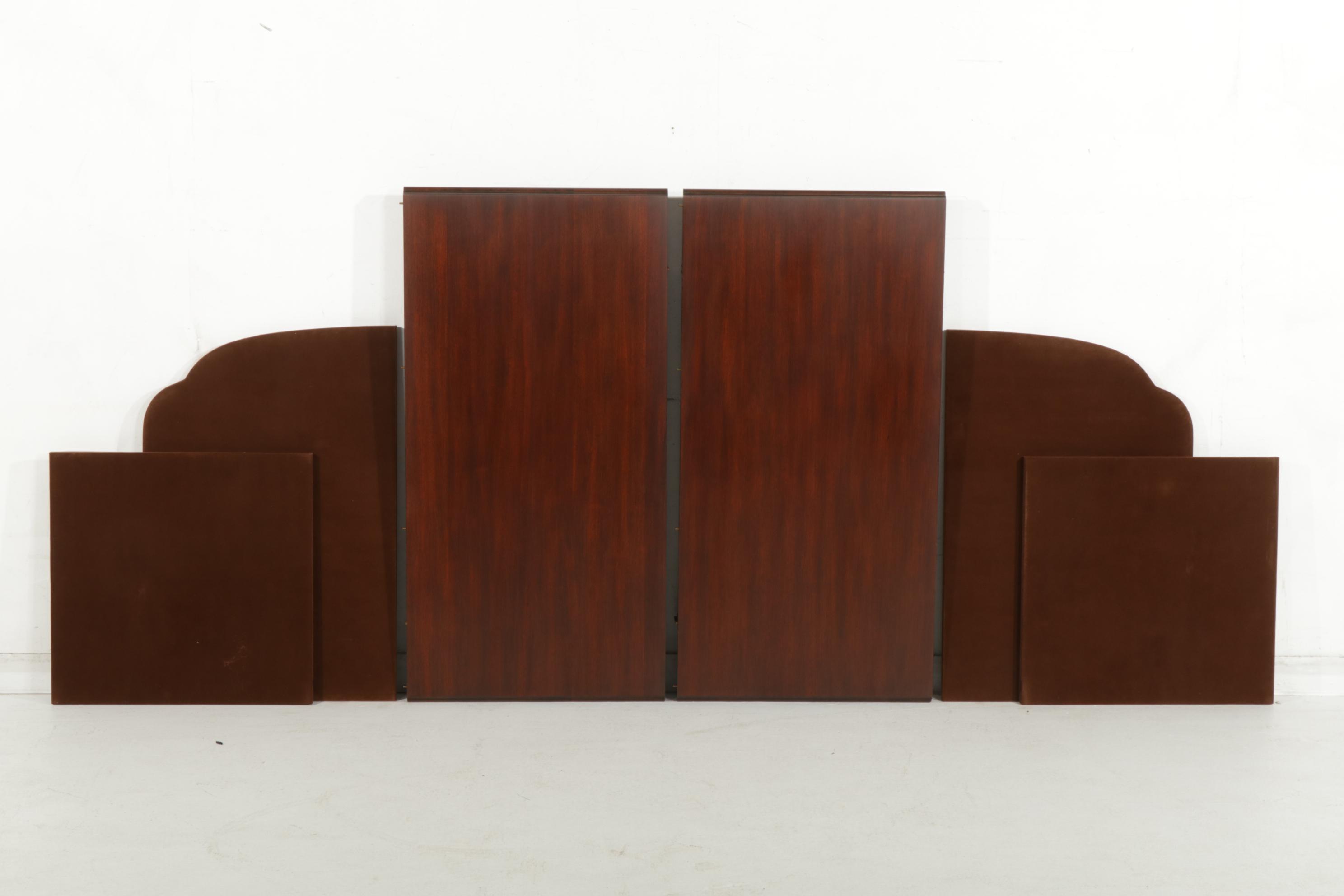 Henckel-Harris Queen Anne Style Mahogany Dining Table with Eight Chairs