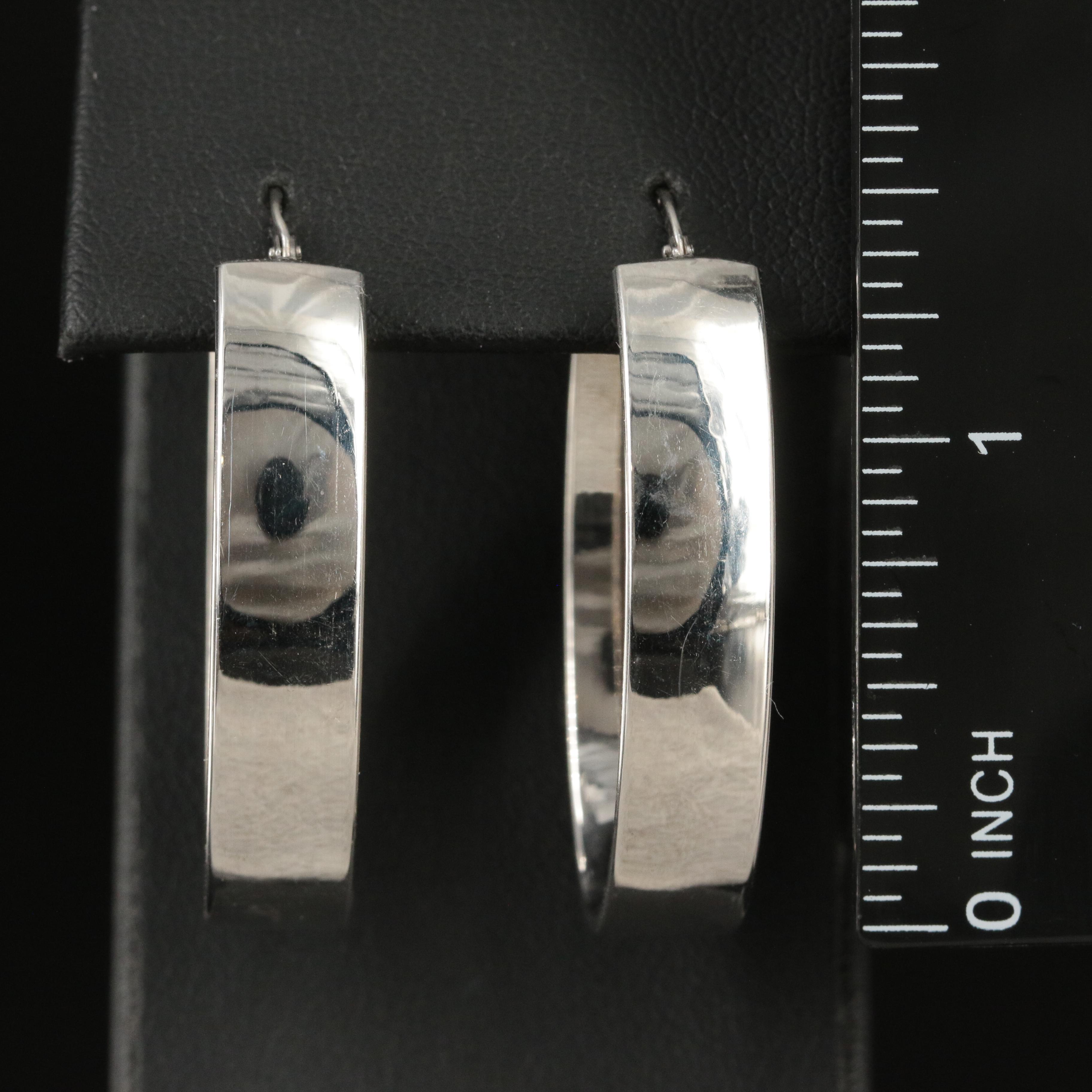 14K Oval Hoop Earrings