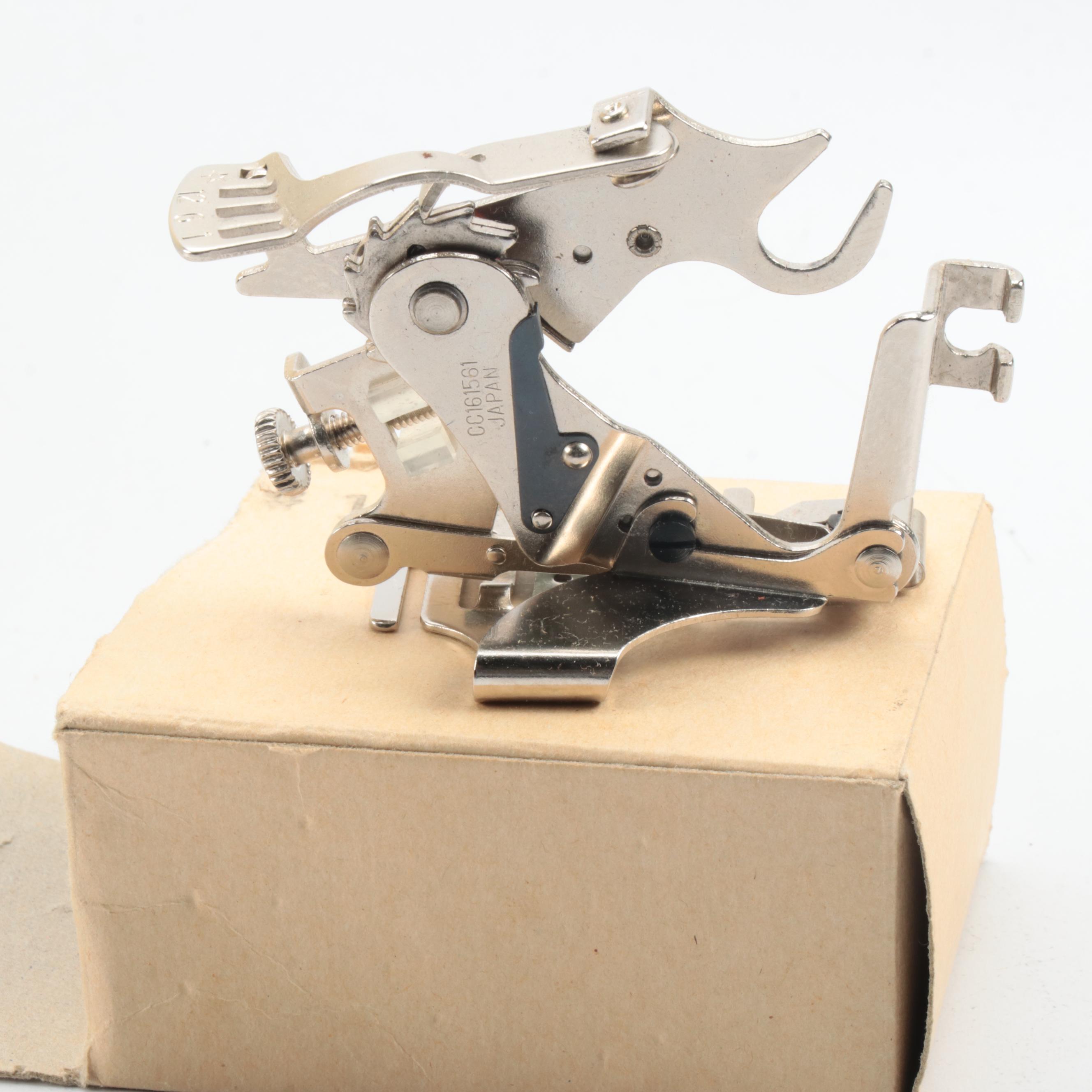 Singer Ultralock Serger, Model 14U554, with Accessories