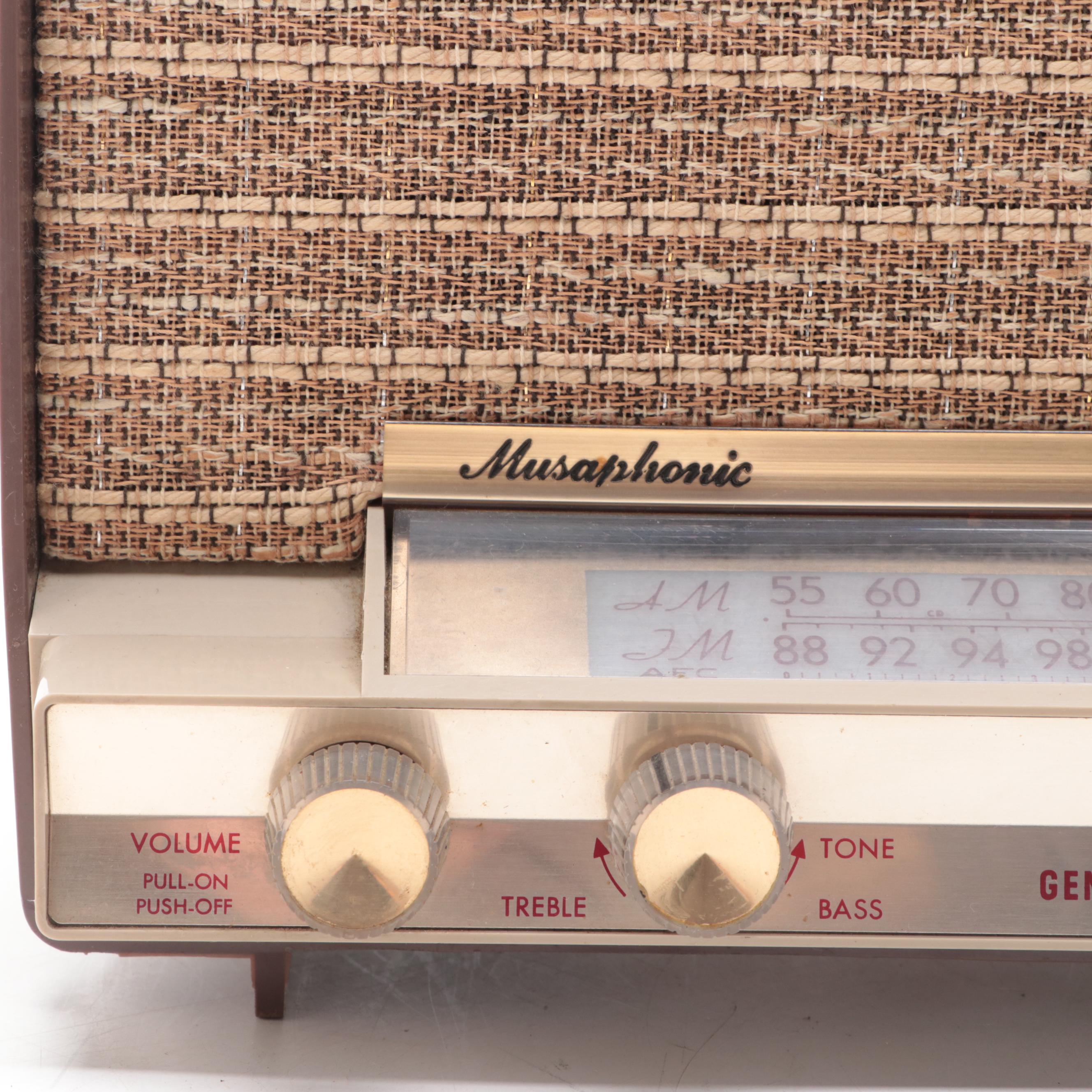 General Electric Musaphonic Dual Speaker Am/Fm Radio