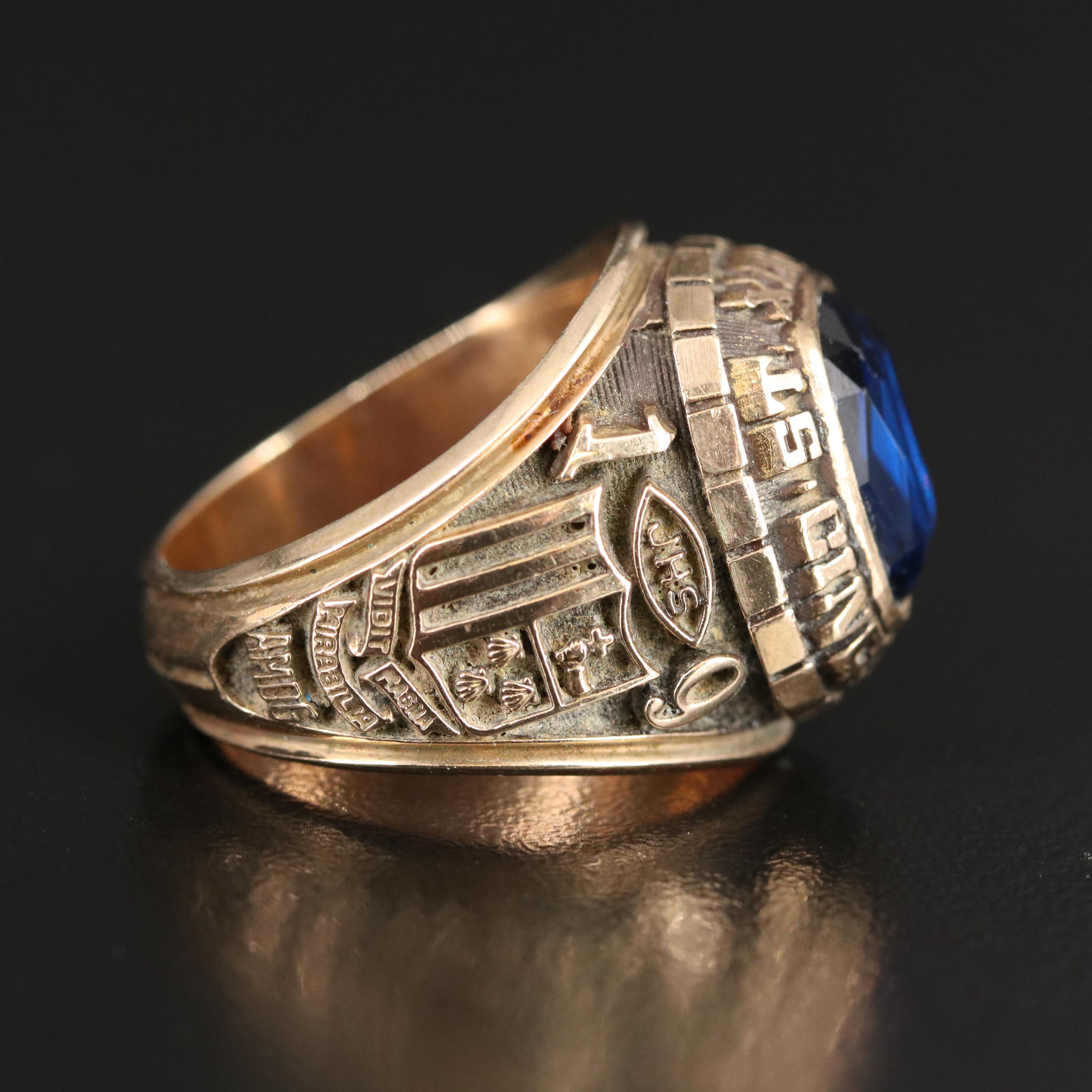 Jostons 10K Spinel St. Xavier High School 1978 Class RIng