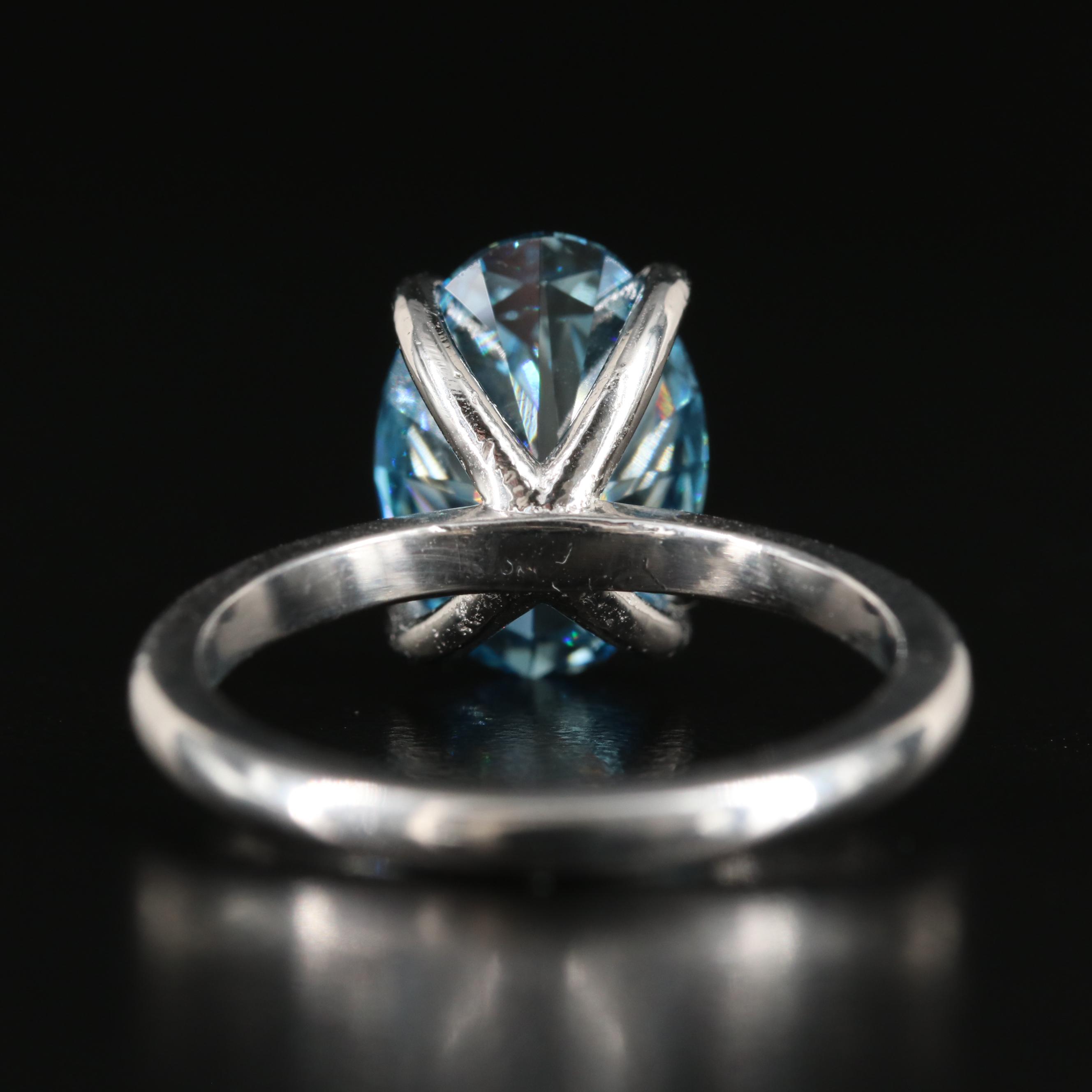 18K 4.20 CT Fancy Color Diamond Ring