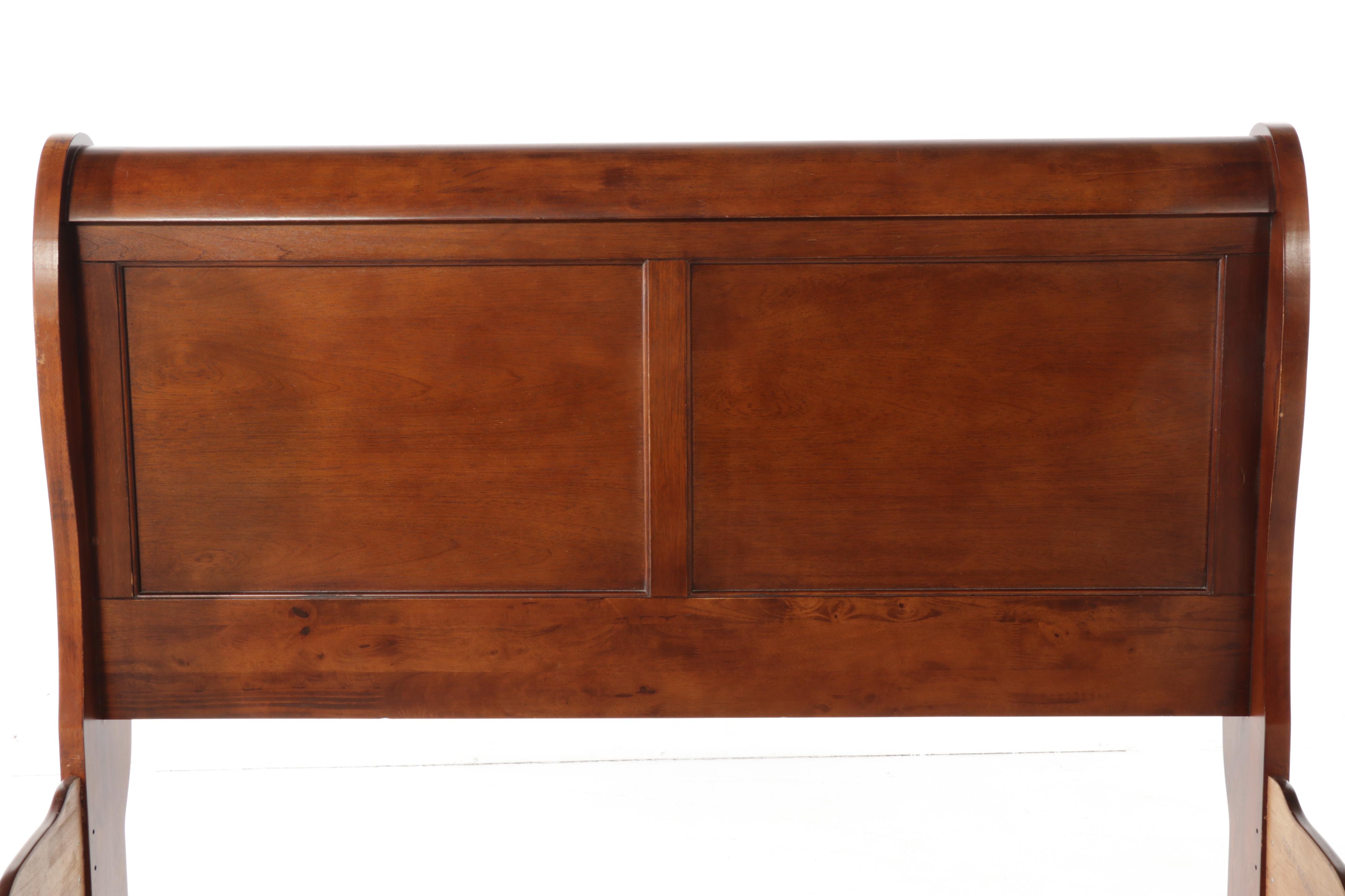 Contemporary Cherry Finish Queen Size Sleigh Bed