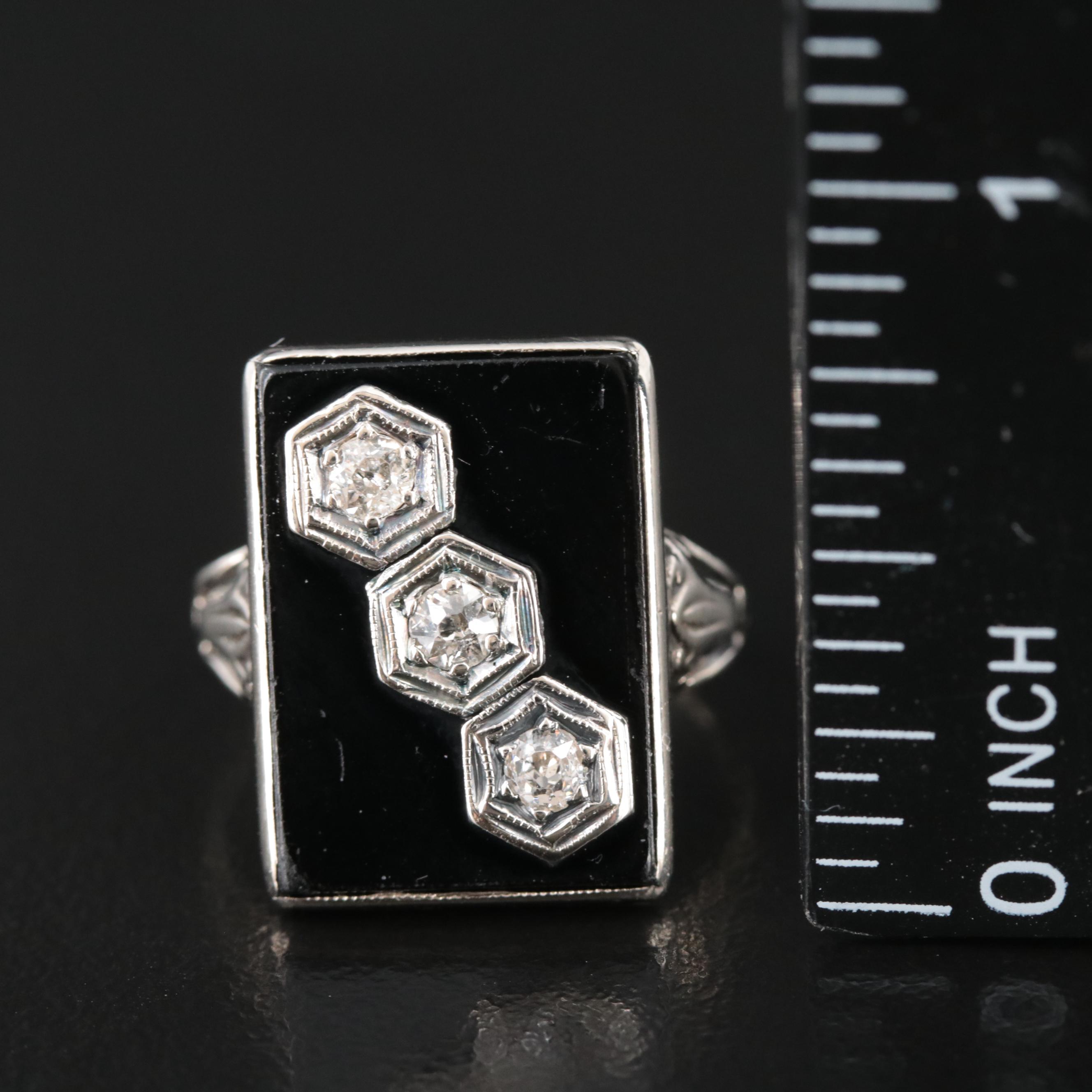 14K Black Onyx and Diamond Ring