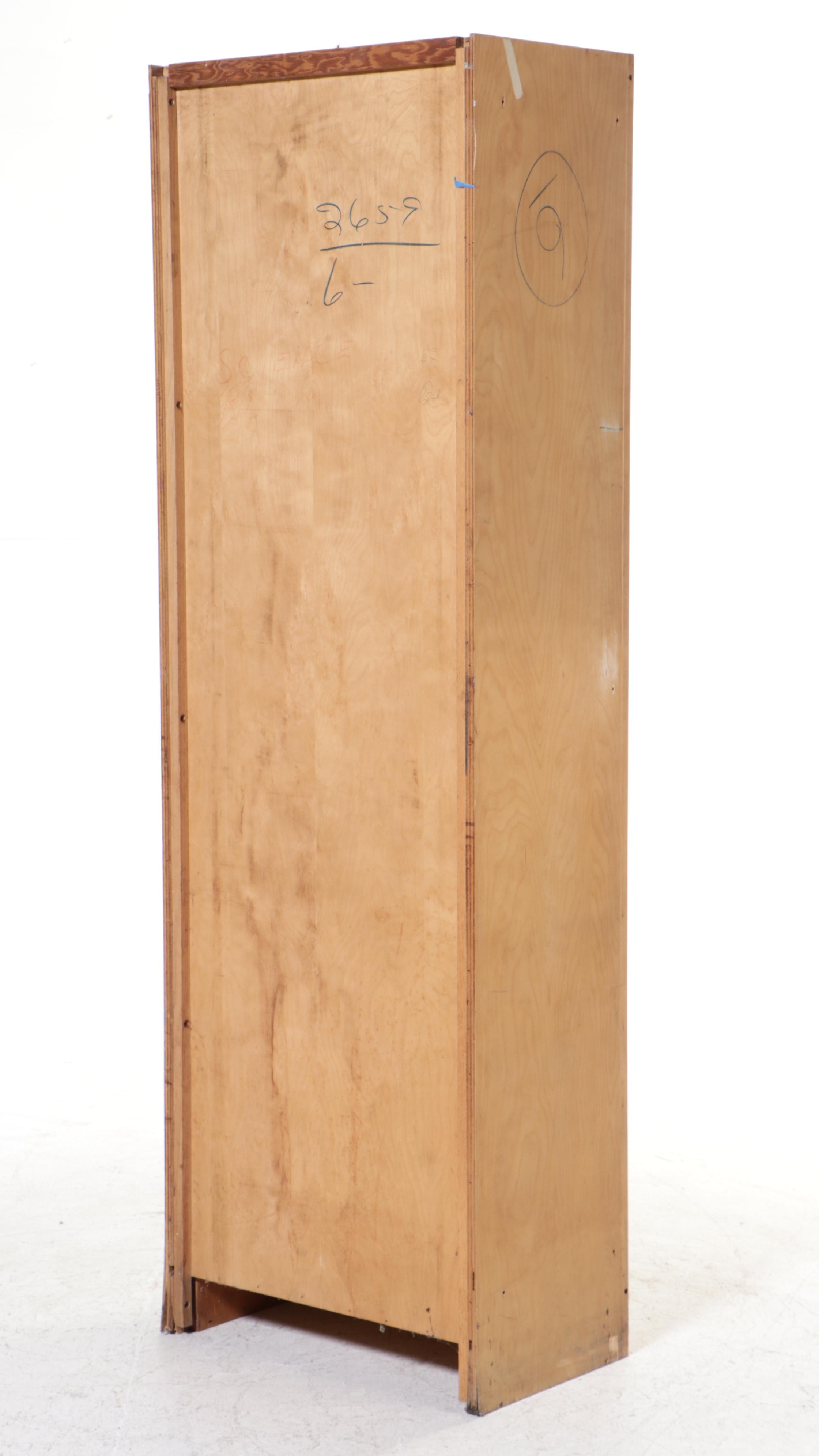 Human Skeleton Model with Cabinet