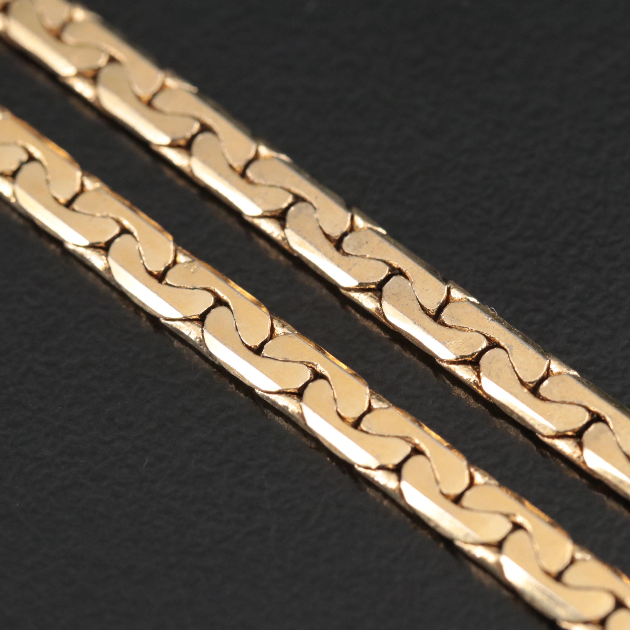 C-Link Chain Necklace