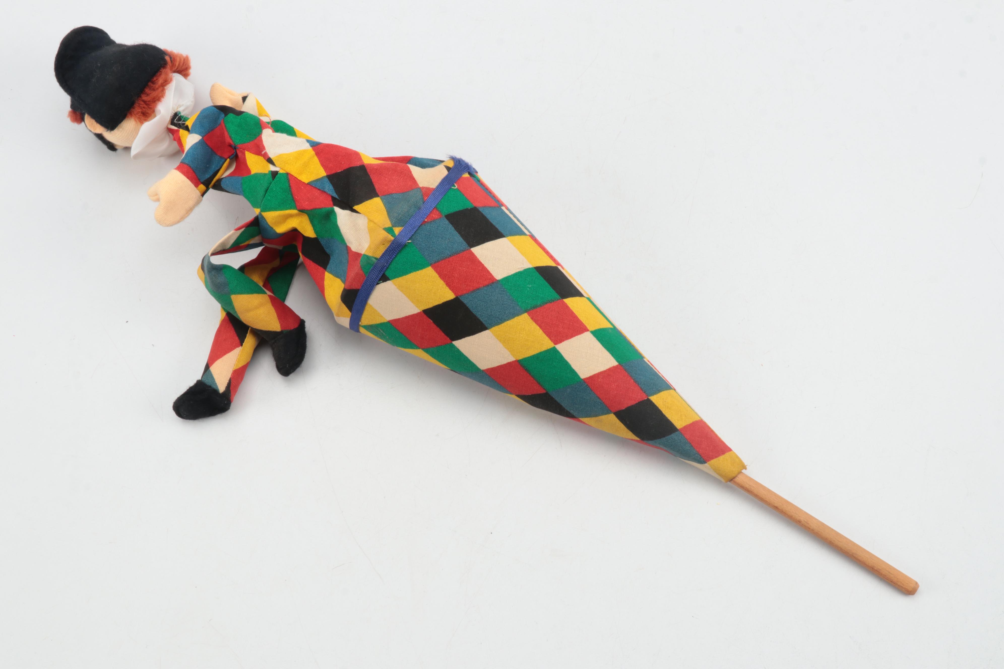 Clown Face Wall Plaque with Pop Up Puppet and Other Decor