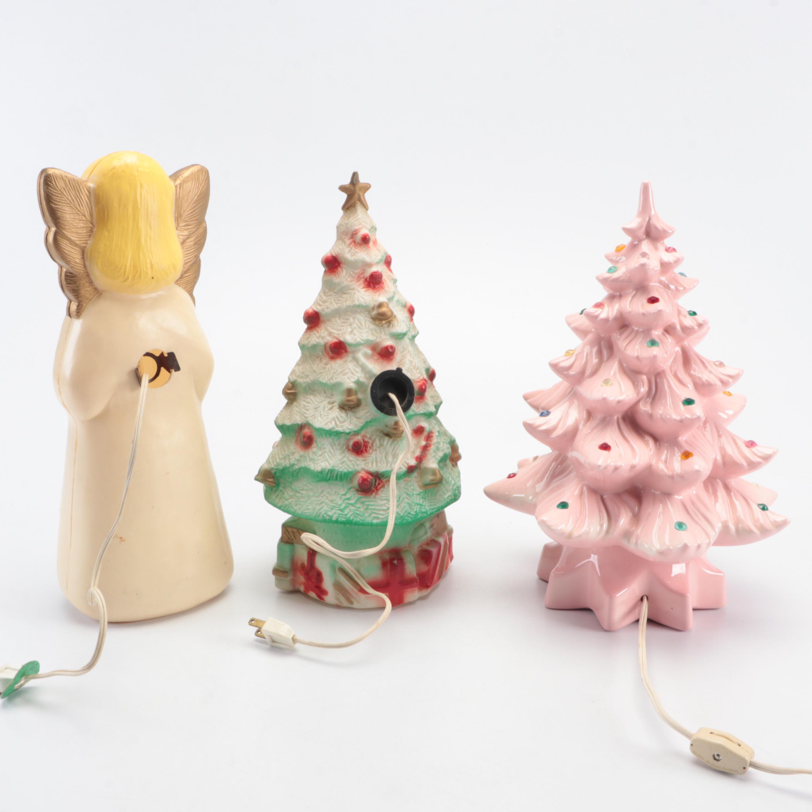 Holland Mold Illuminated Ceramic Christmas Tree with Holiday Blow Molds