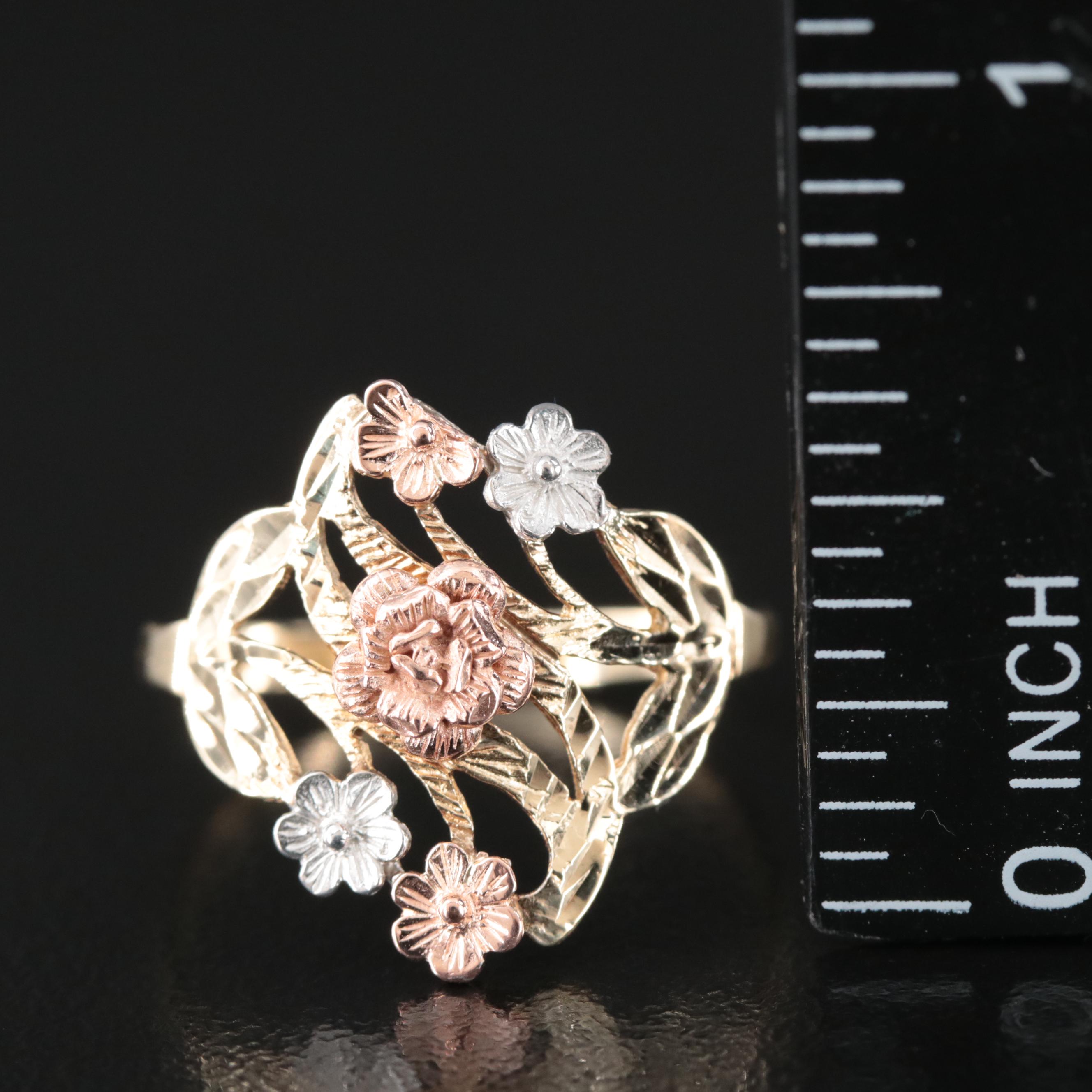 10K Tri-Color Flower Ring
