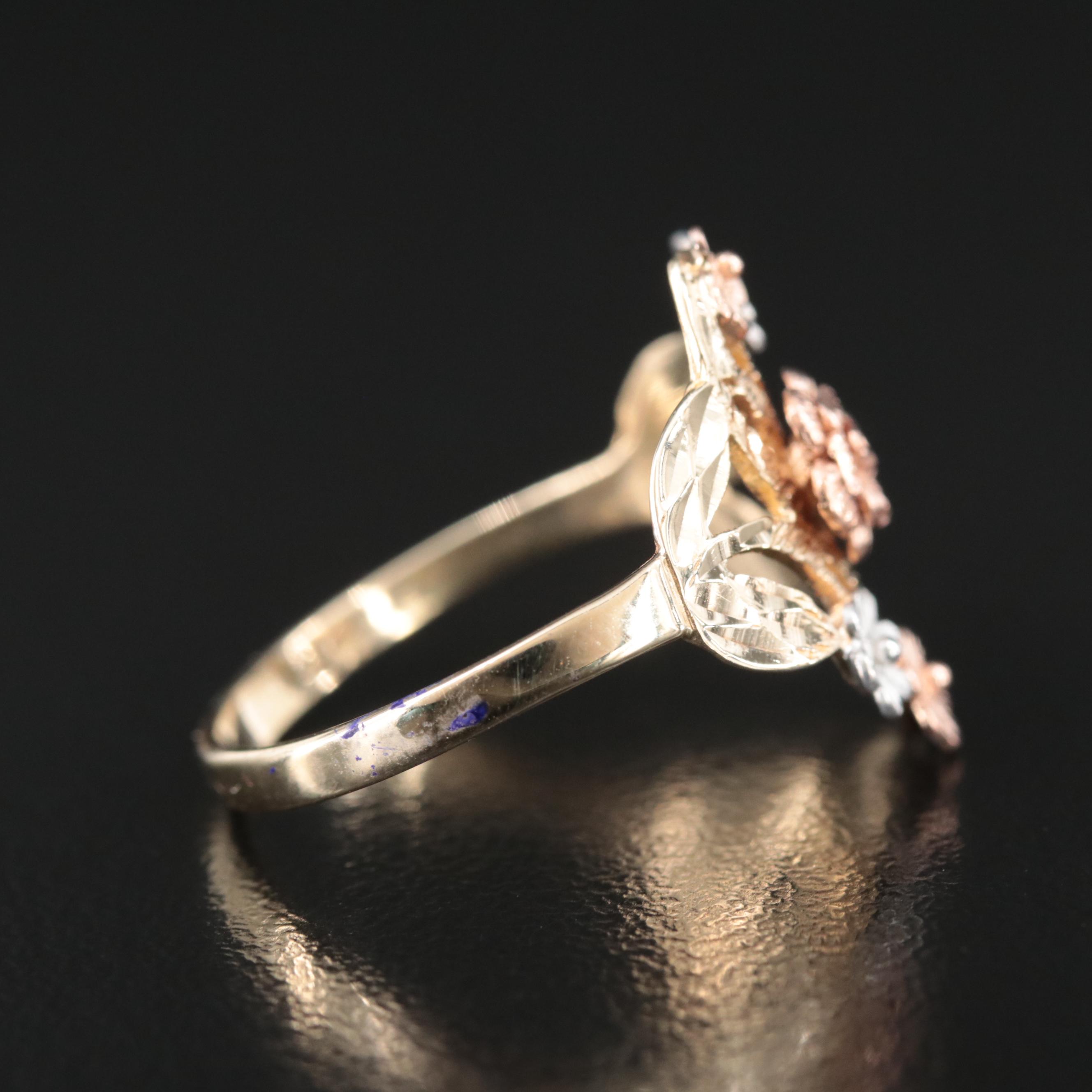 10K Tri-Color Flower Ring