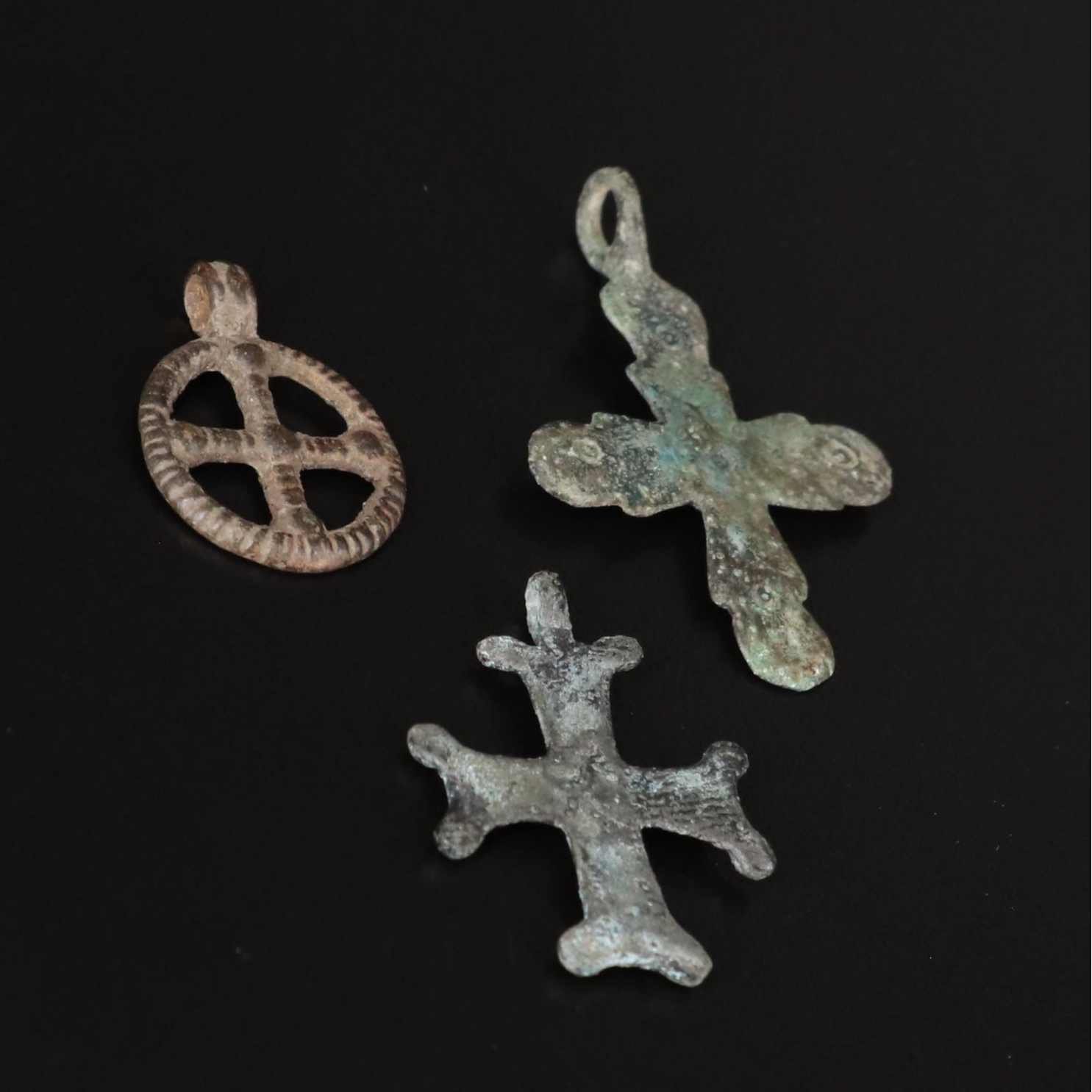 Sixteen Piece Lot of Ancient Antiquities