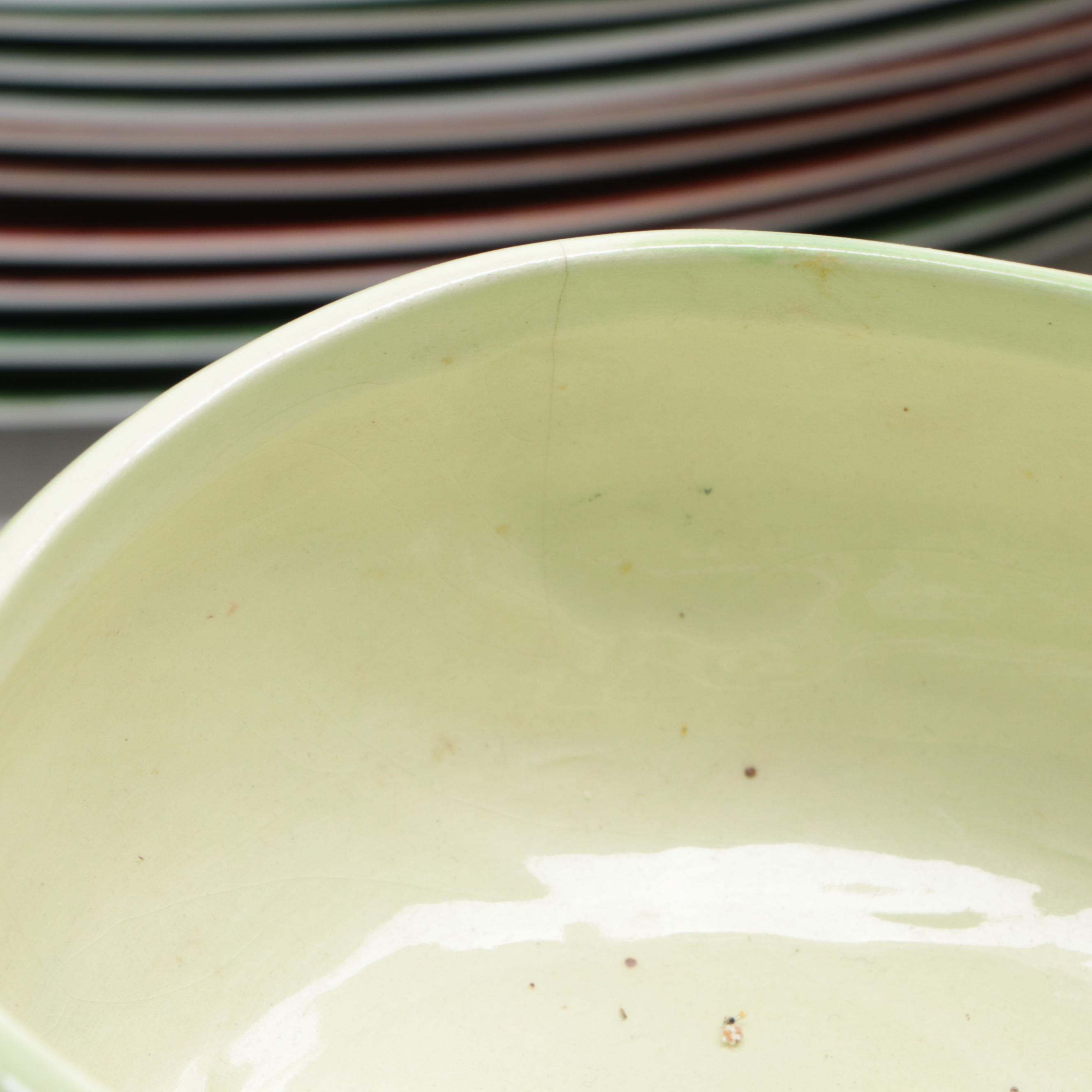 Macayo Ceramic Salsa Bowls with Plastic Leaf Plates