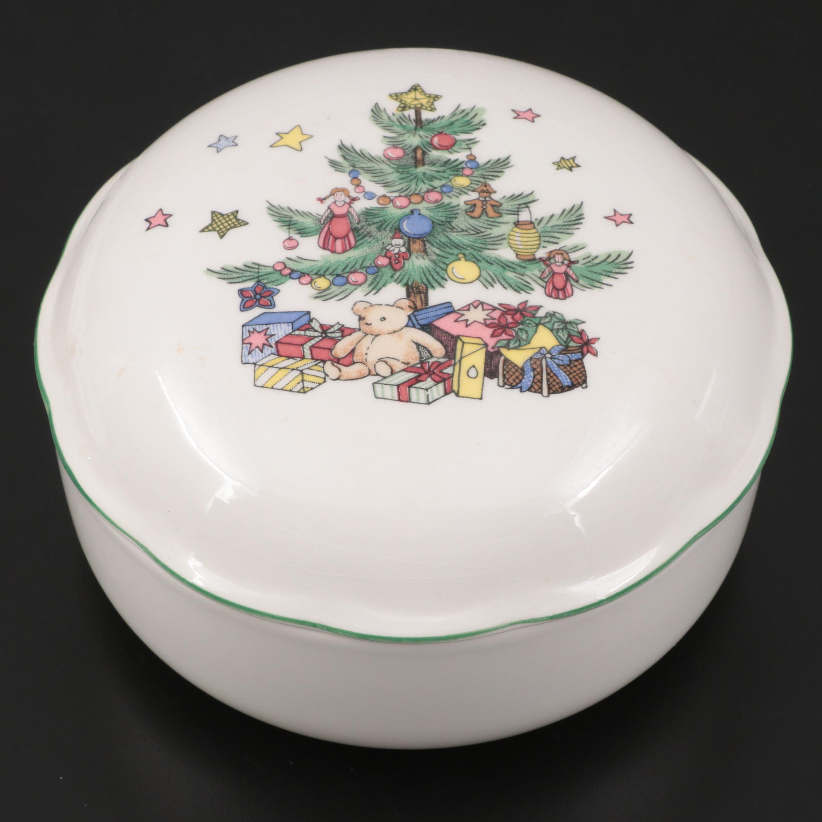 Mikasa Bone China "Ribbon Holly" Cake Plate and Server with Box