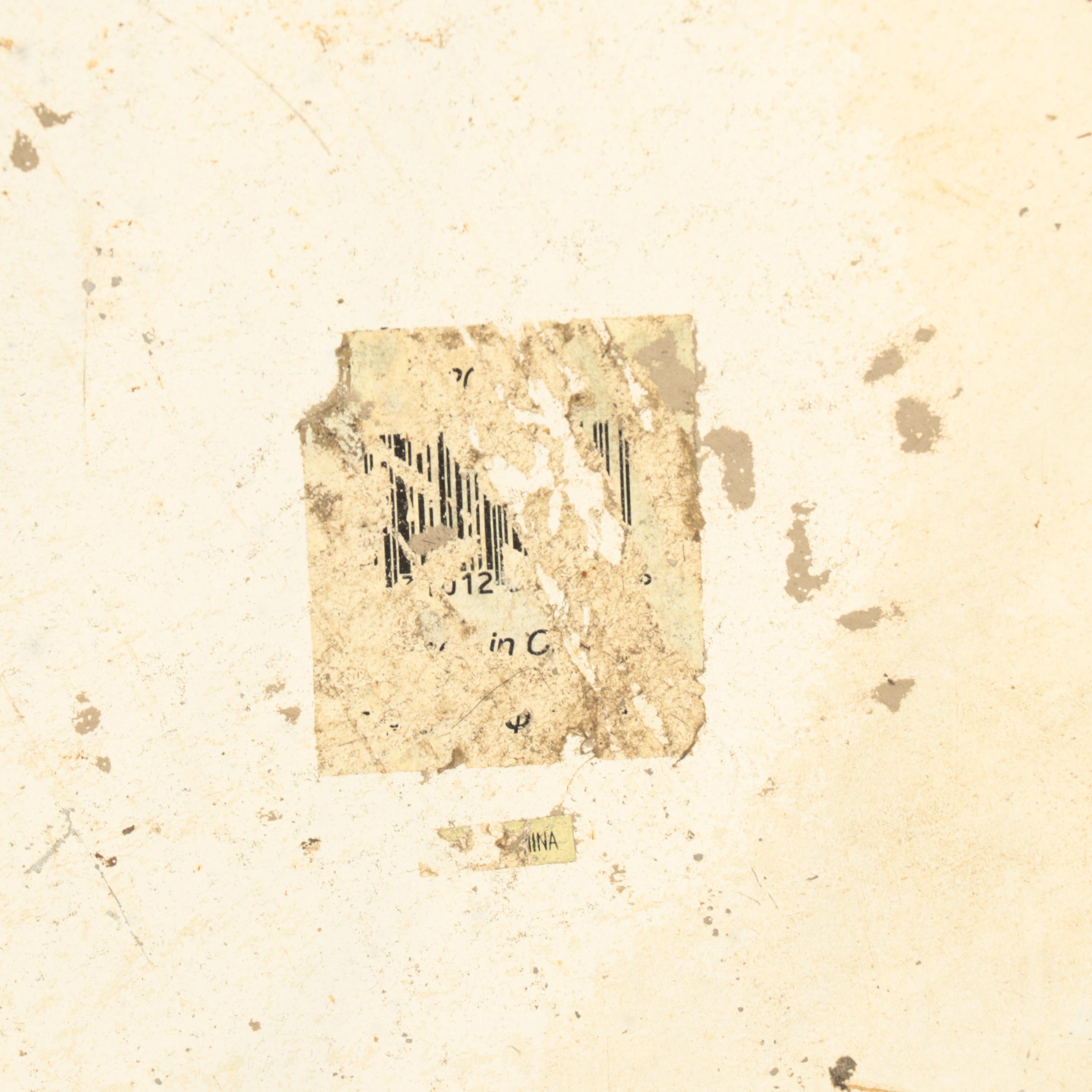 Corinthian Capitol Capped Plaster Pillar