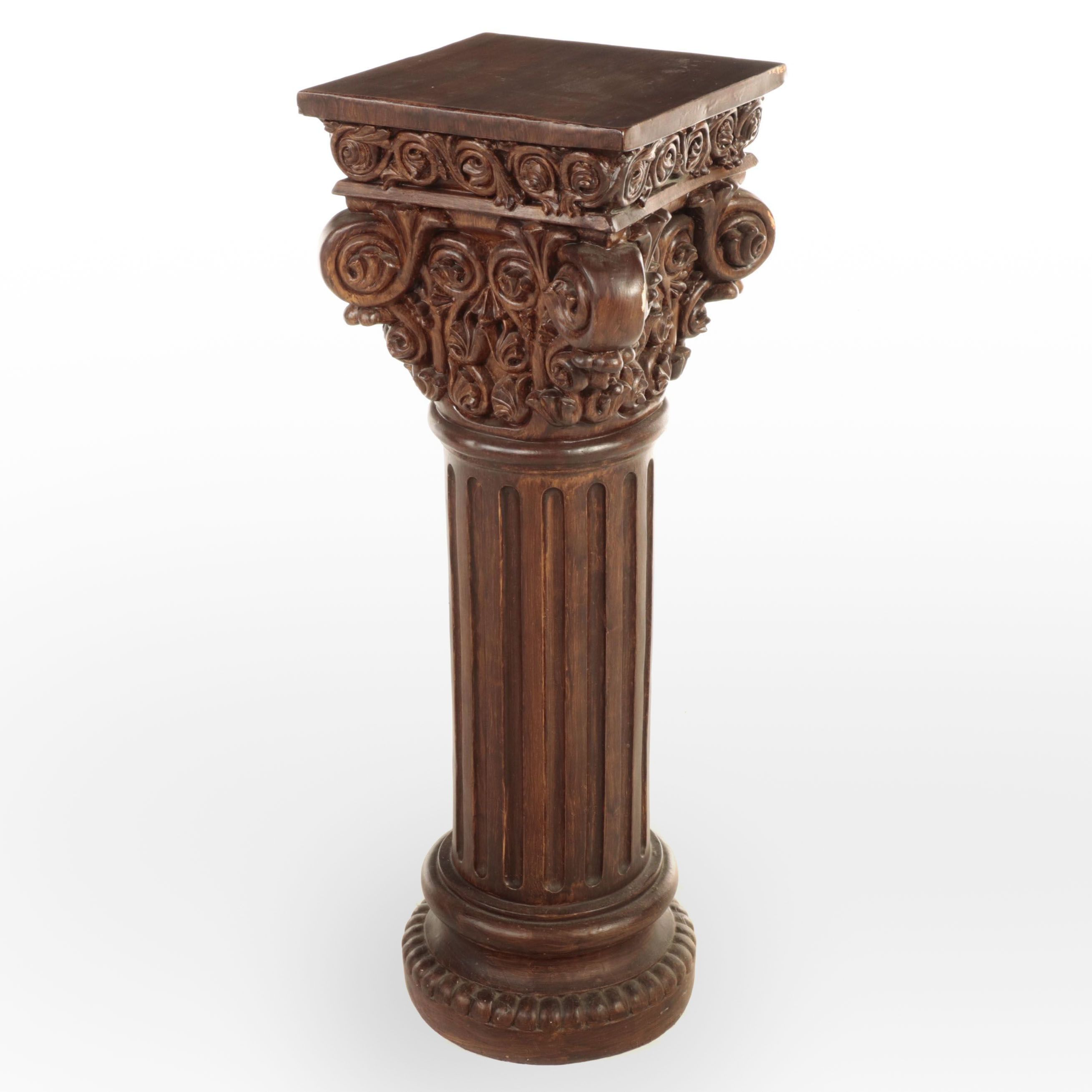 Corinthian Capitol Capped Plaster Pillar