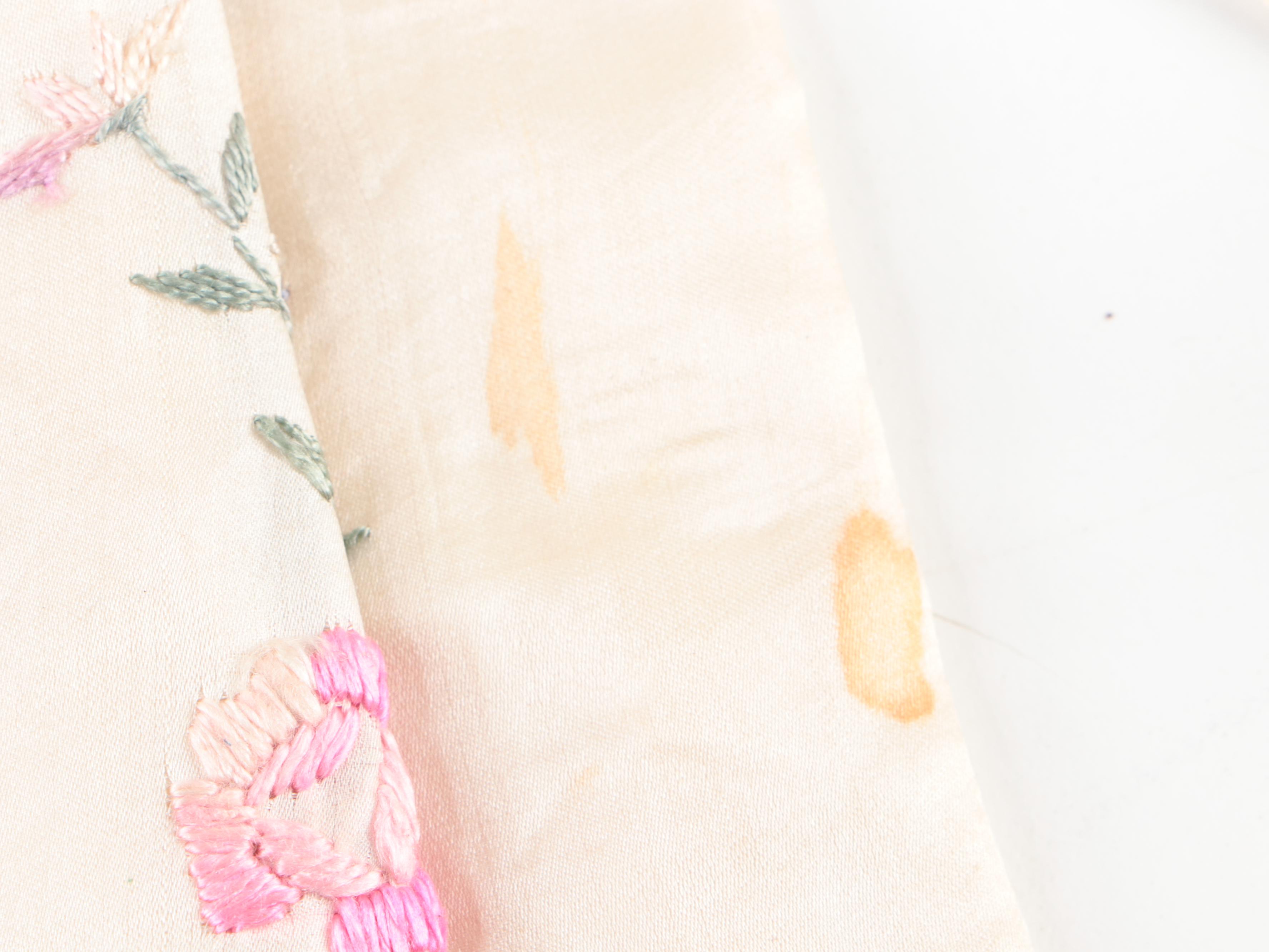 Plastic Santa Serving Bowl and Other Christmas Décor