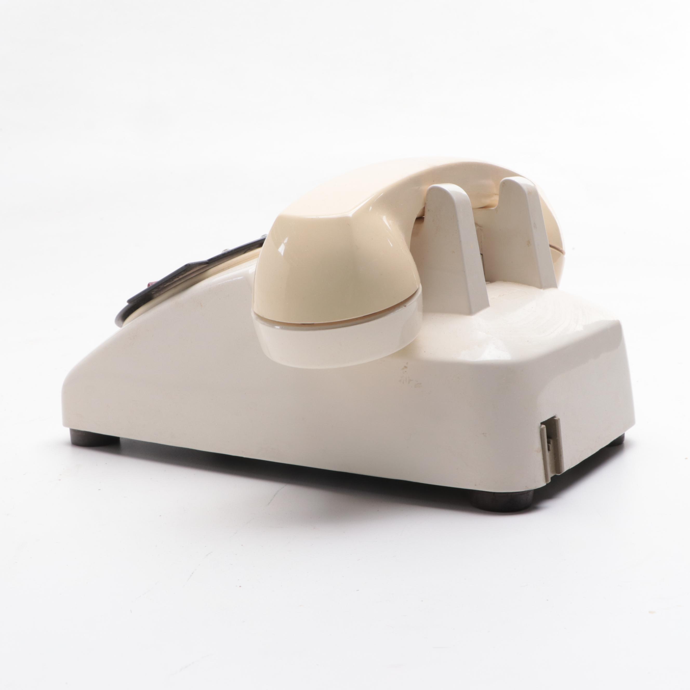 Western Electric 500DM Rotary Dial Telephone