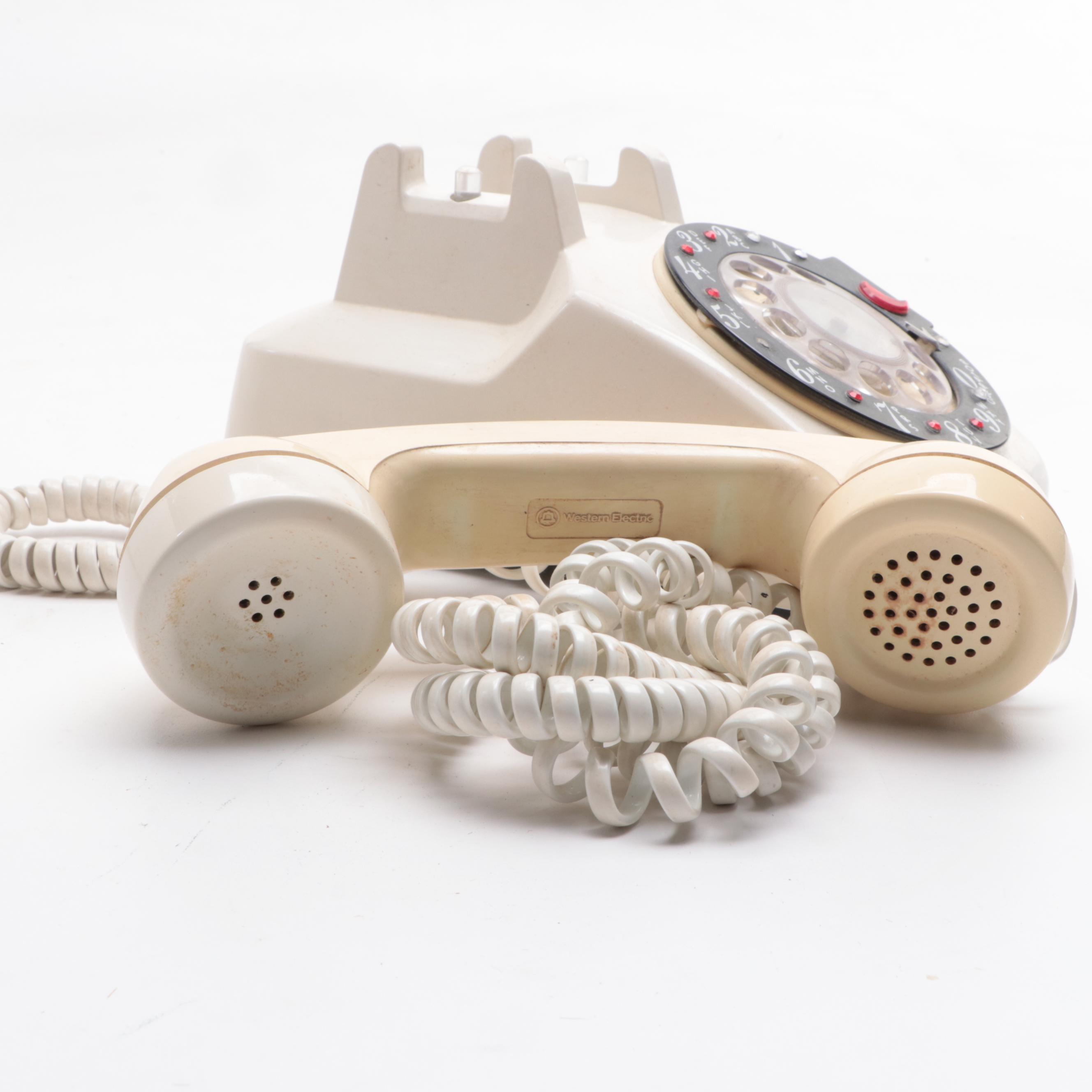 Western Electric 500DM Rotary Dial Telephone