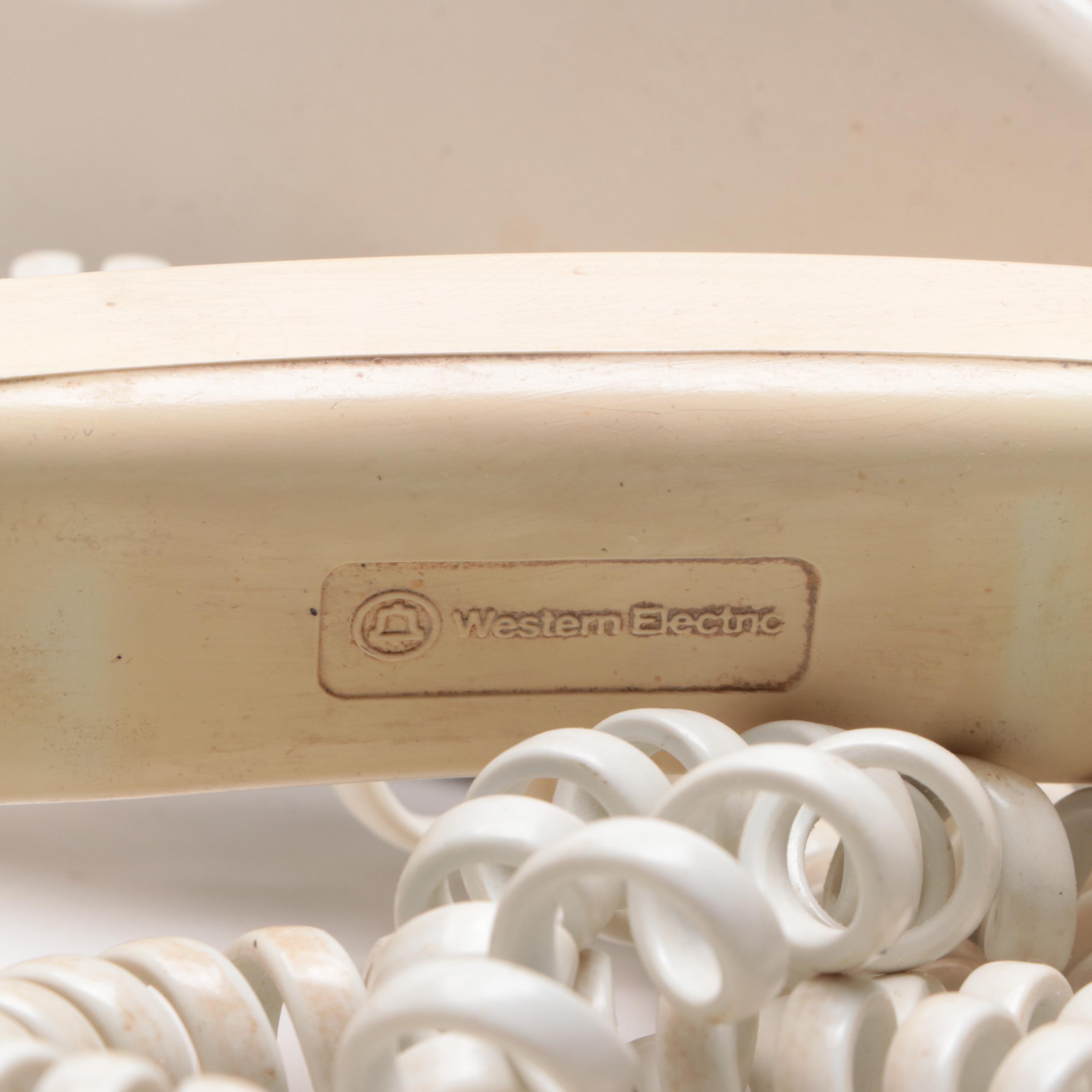 Western Electric 500DM Rotary Dial Telephone