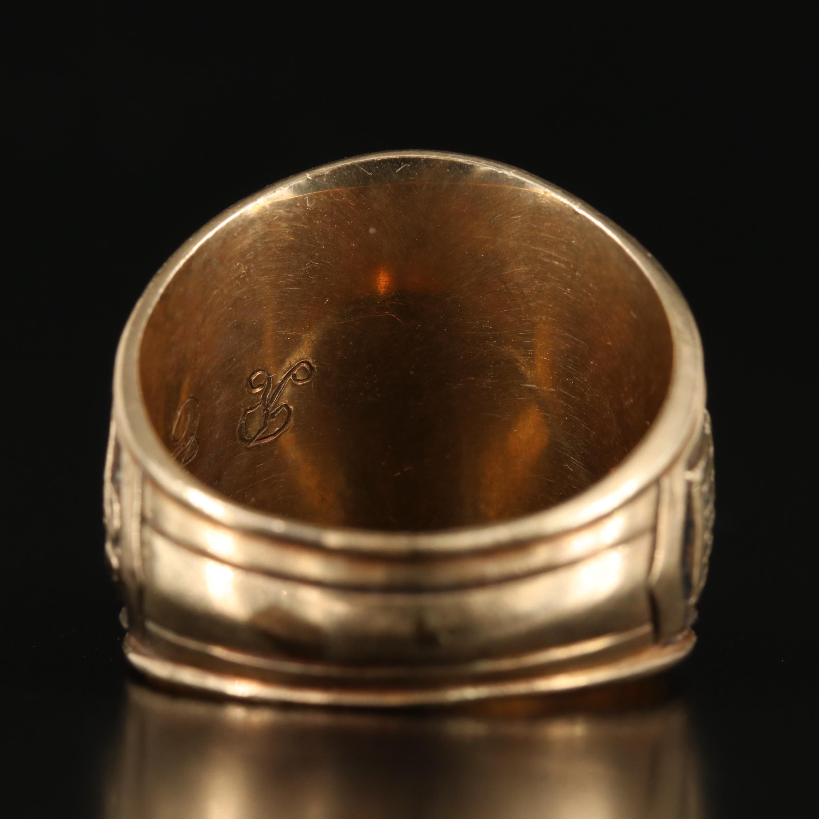 Vintage 10K Spinel University of Kentucky Class Ring