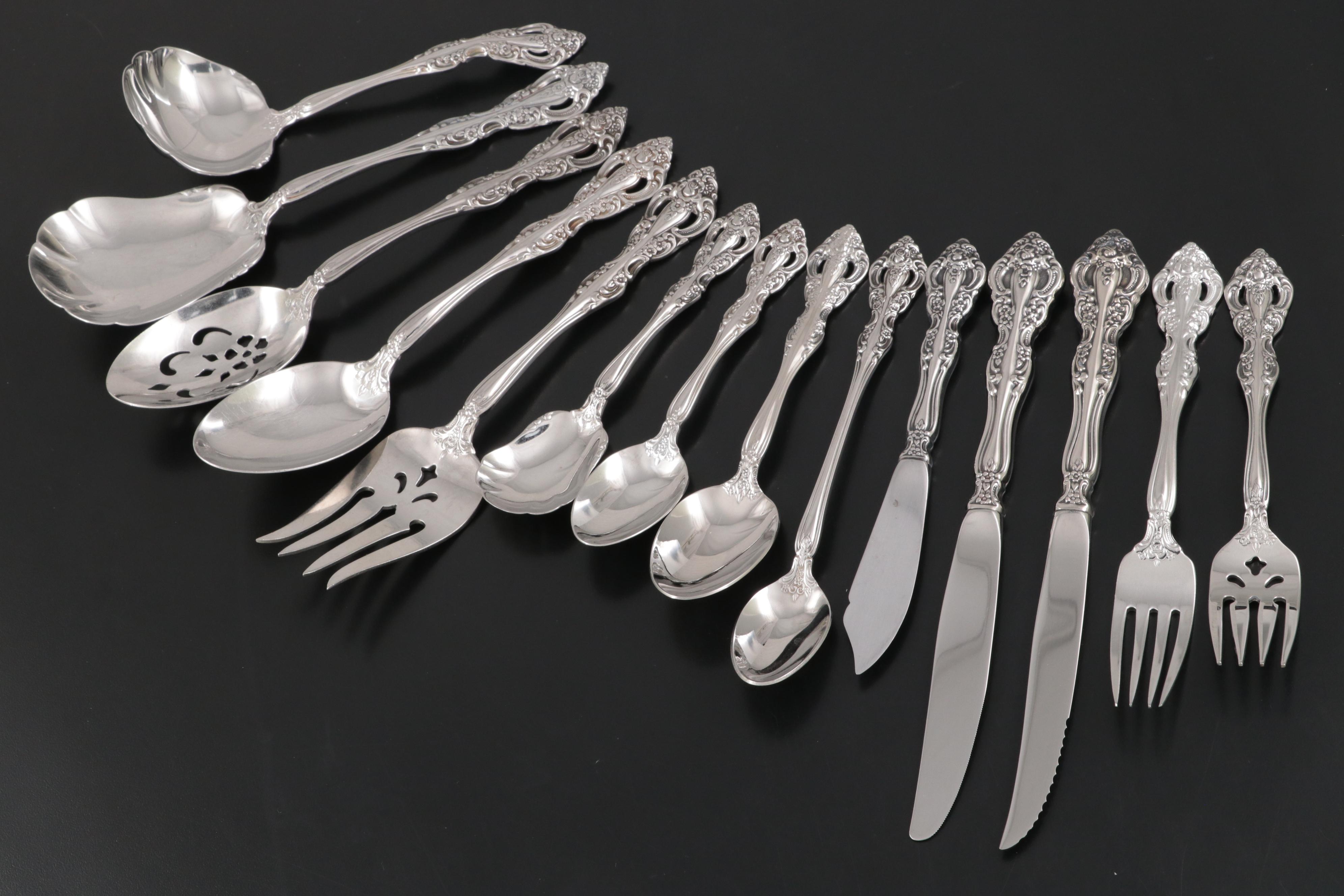 Oneida "Michelangelo" Stainless Steel Flatware in Storage Chest