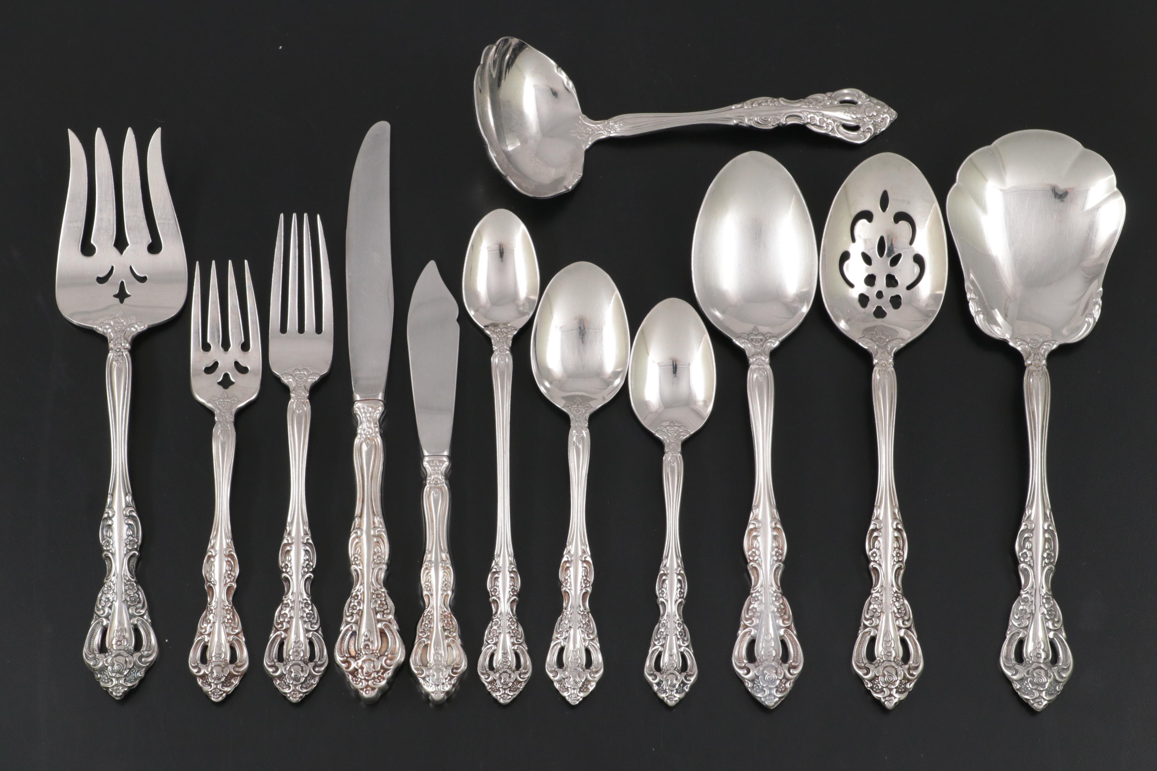 Oneida "Michelangelo" Stainless Steel Flatware in Storage Chest