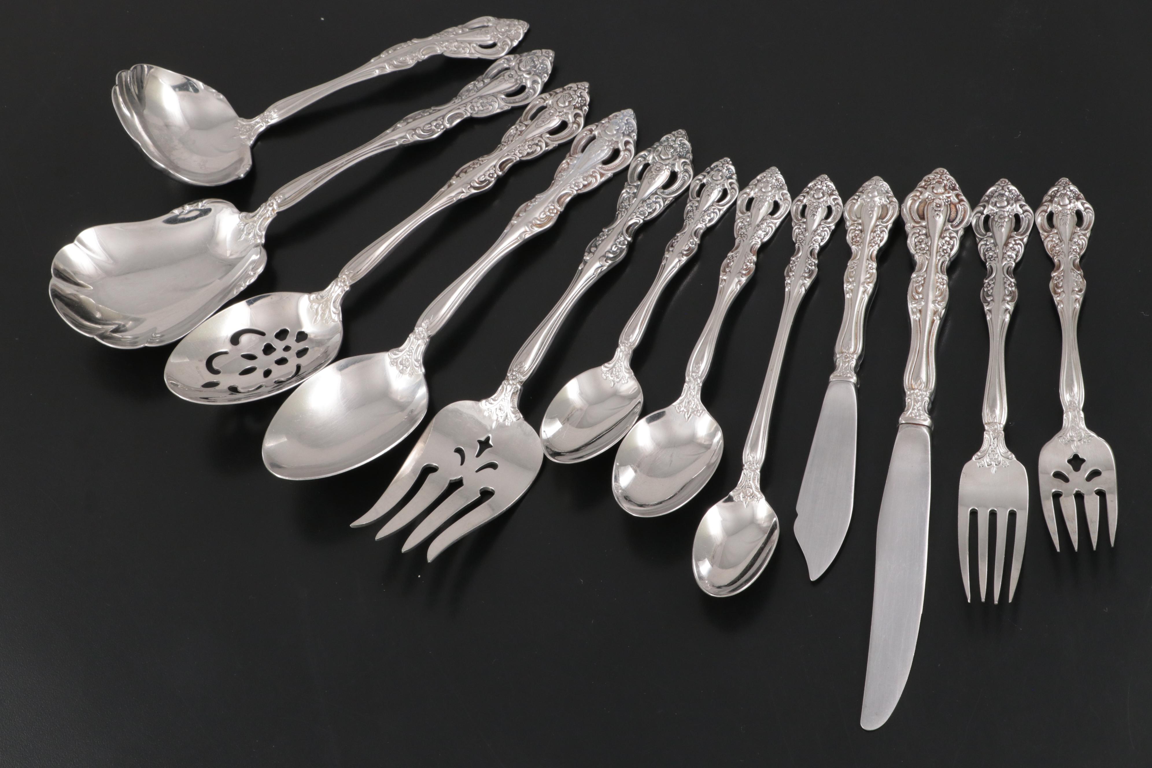 Oneida "Michelangelo" Stainless Steel Flatware in Storage Chest