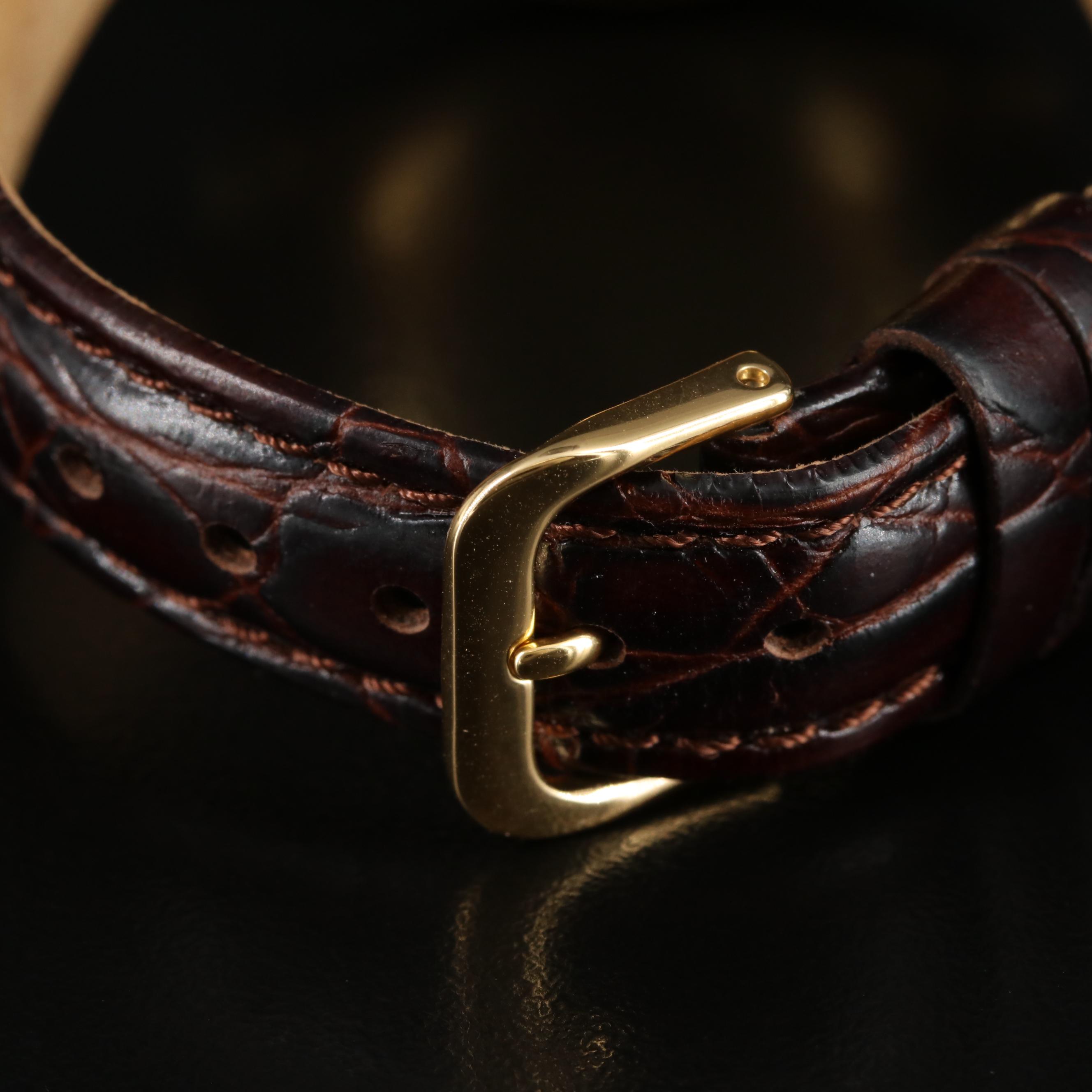 Vintage Rolex 18K Bubbleback Midsize Oyster Perpetual Watch