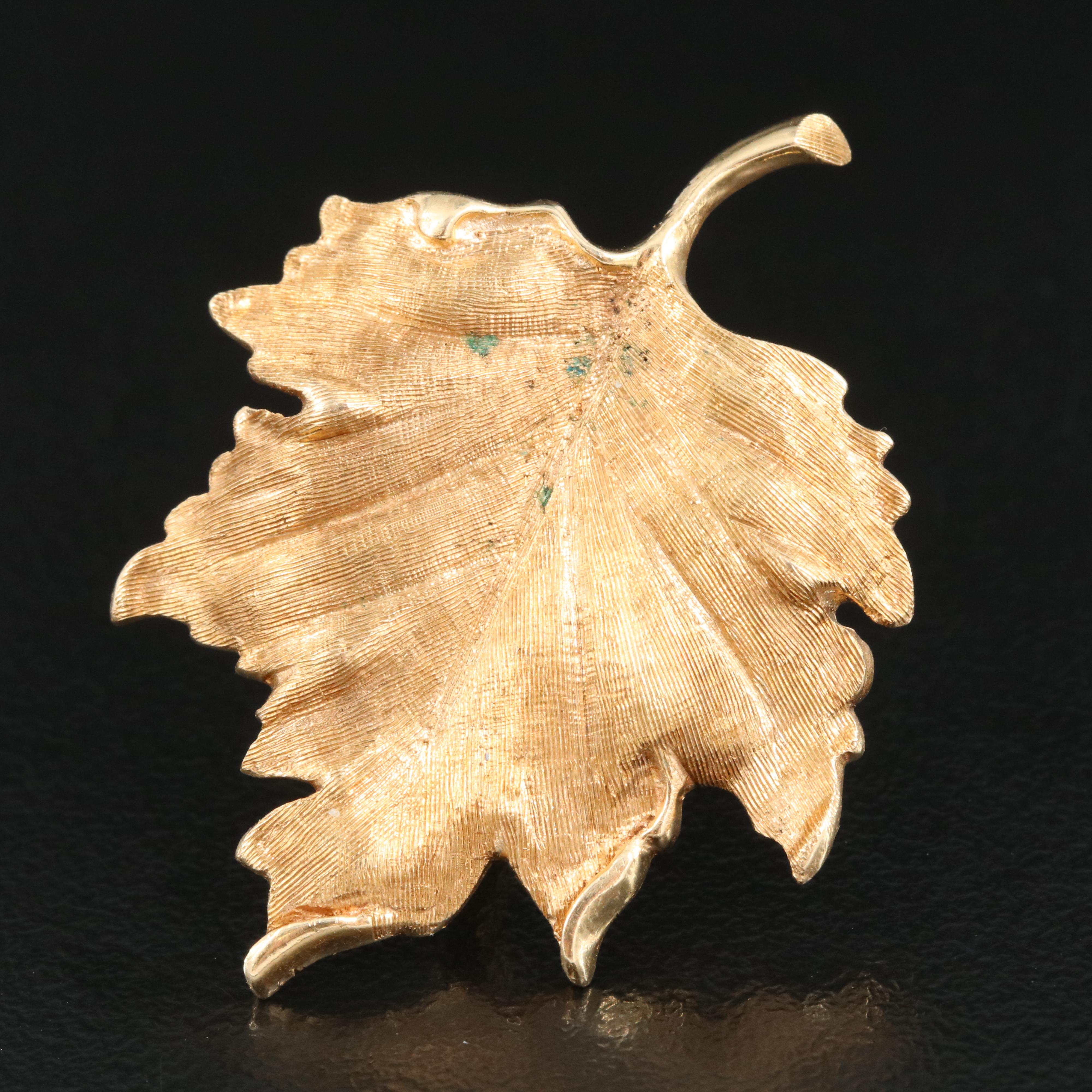 14K Maple Leaf Brooch