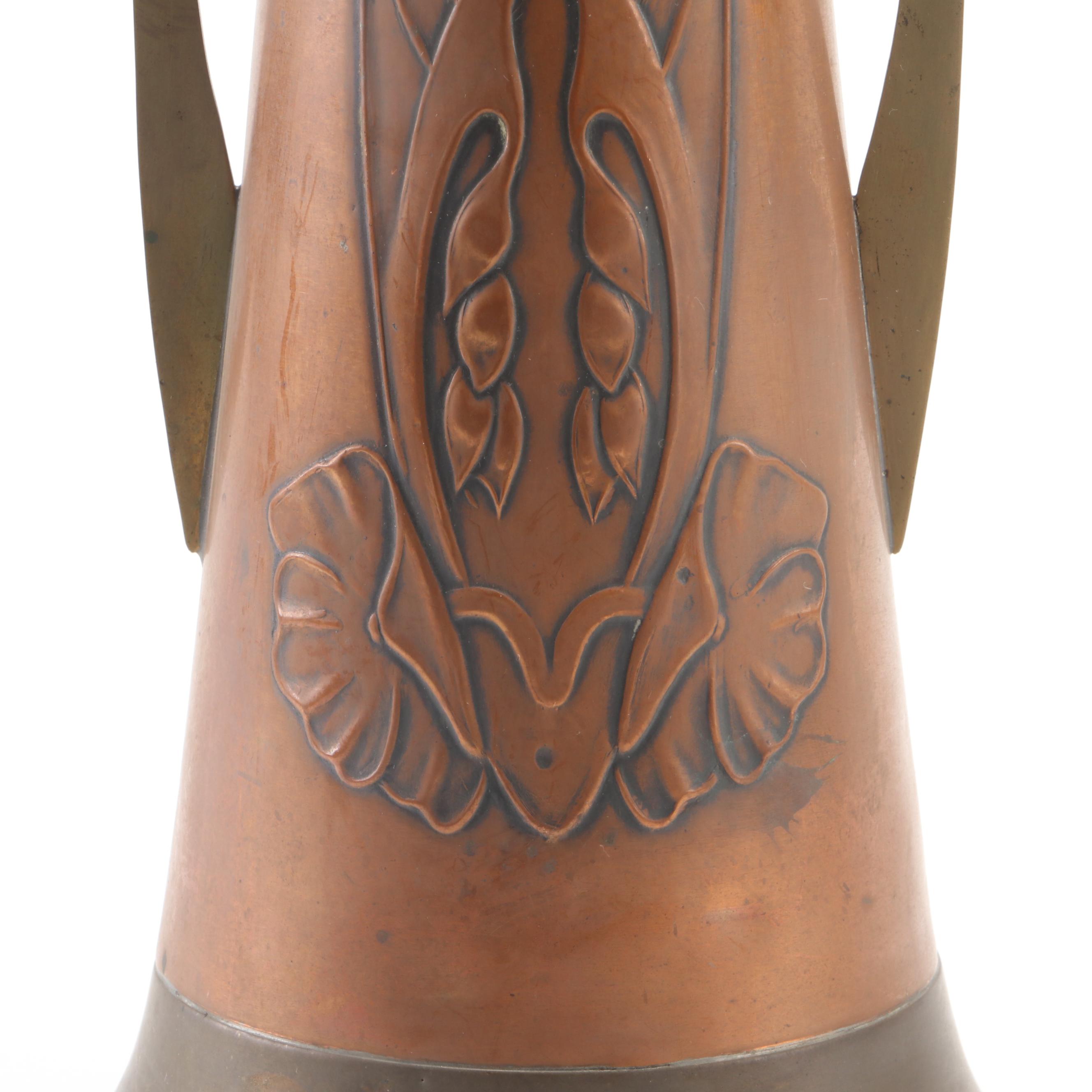 Beldray Art Nouveau Copper and Brass Table Lamp, Early 20th Century