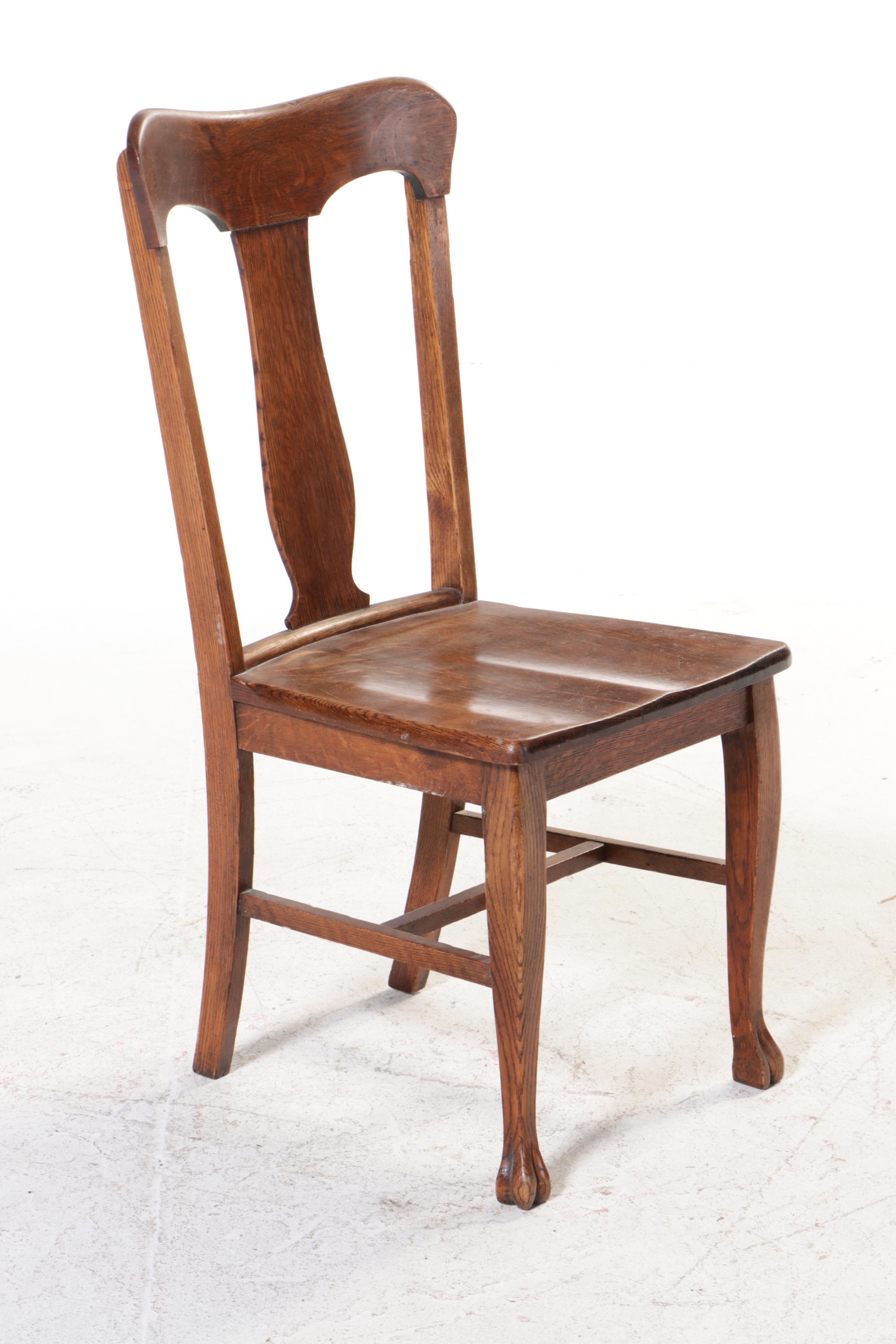 Late Victorian Oak Round Dining Table and Five Side Chairs