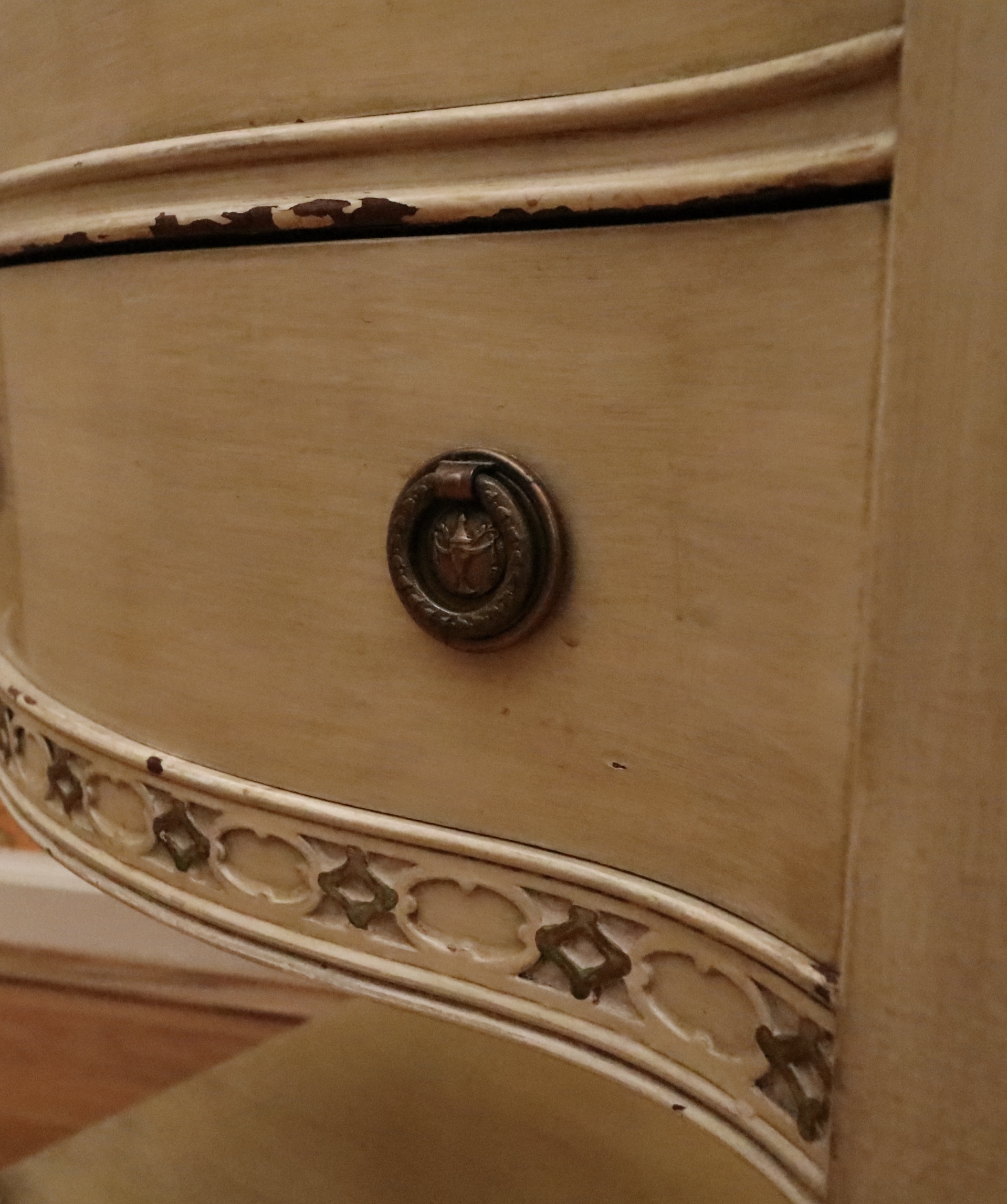 Thomasville Huntley Furniture Painted Full Bed, Vanity and Nightstand