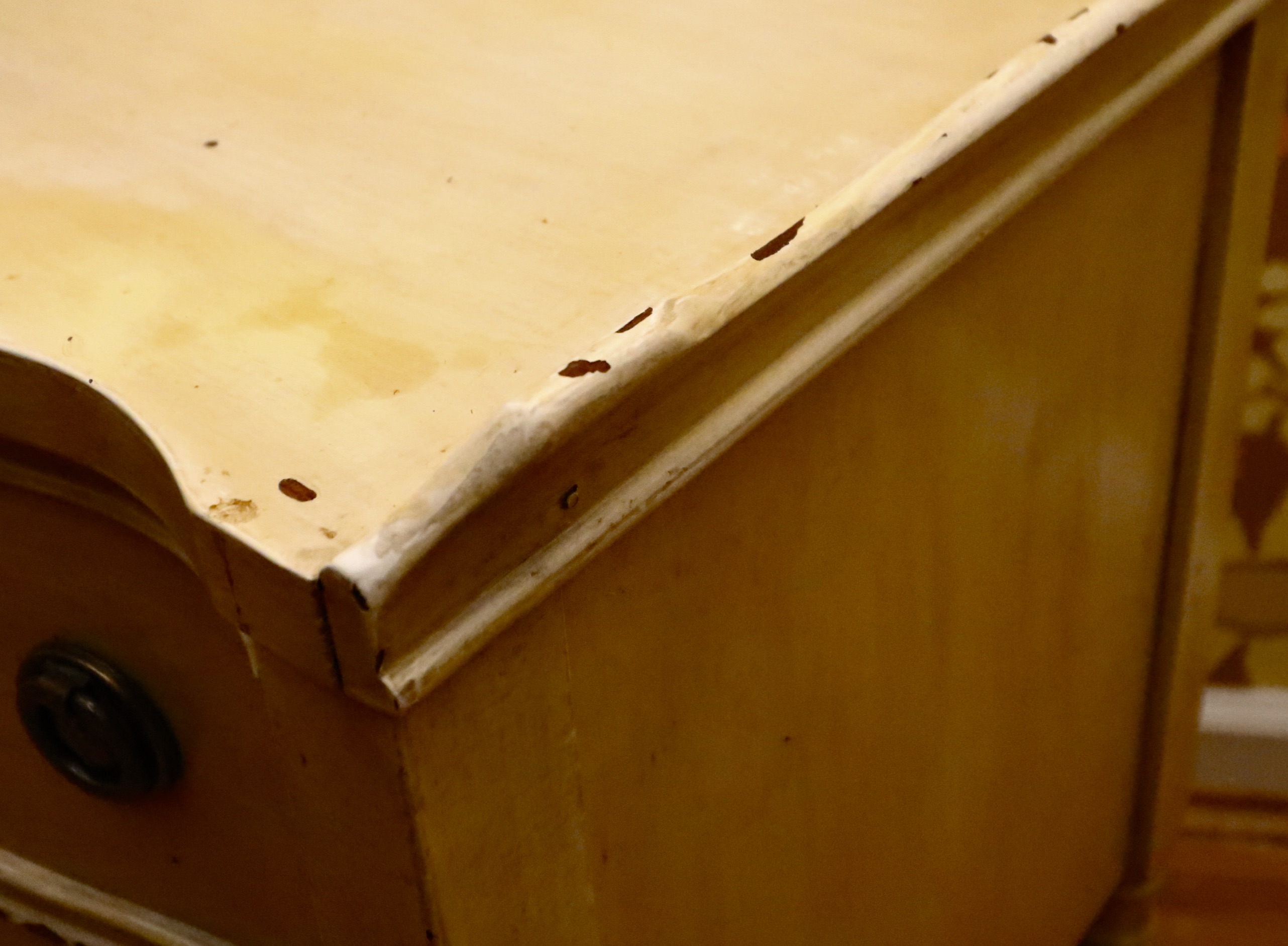 Thomasville Huntley Furniture Painted Full Bed, Vanity and Nightstand