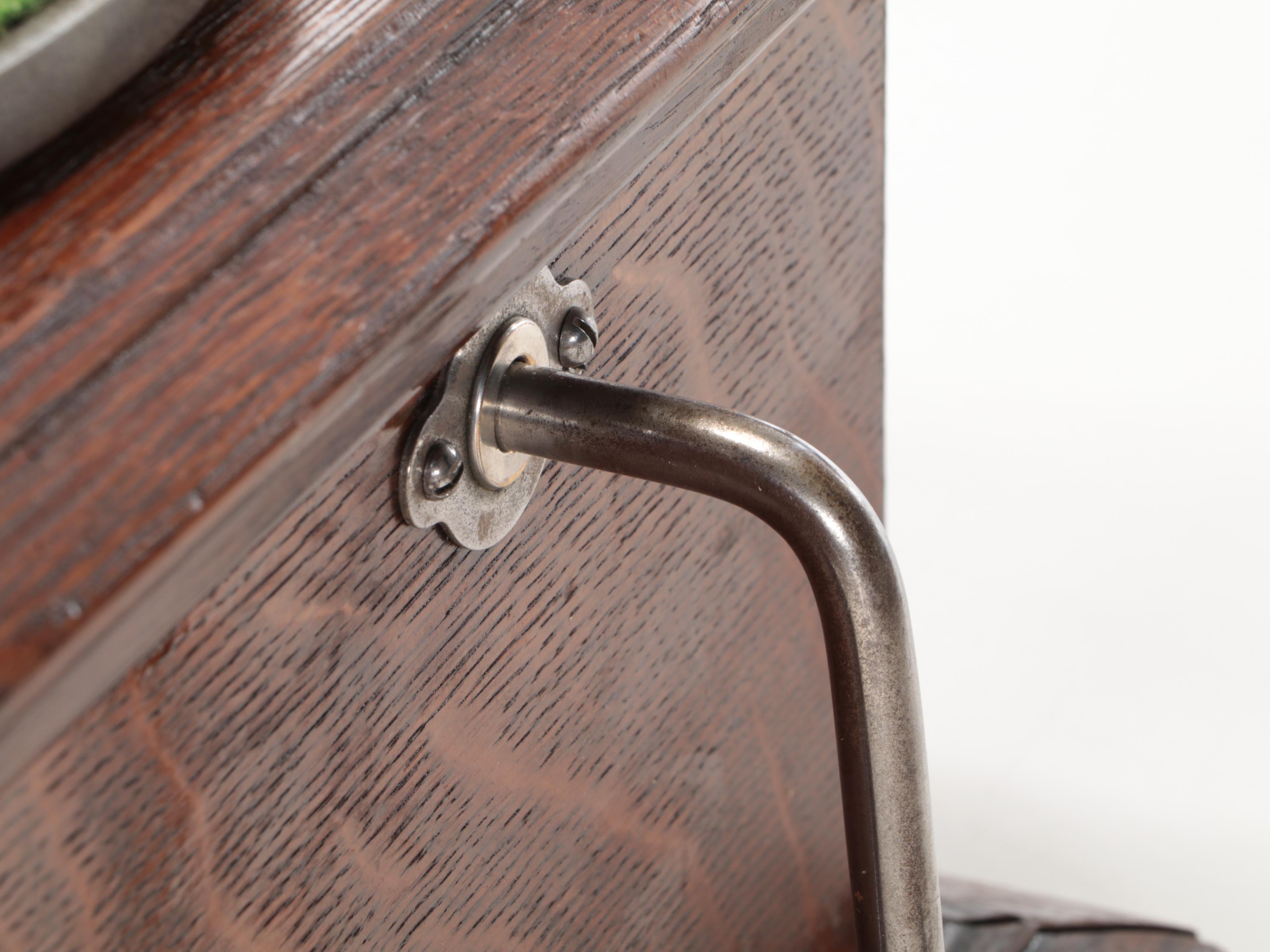 Victor Victrola VV-VI Oak Wood Turntable, 1912