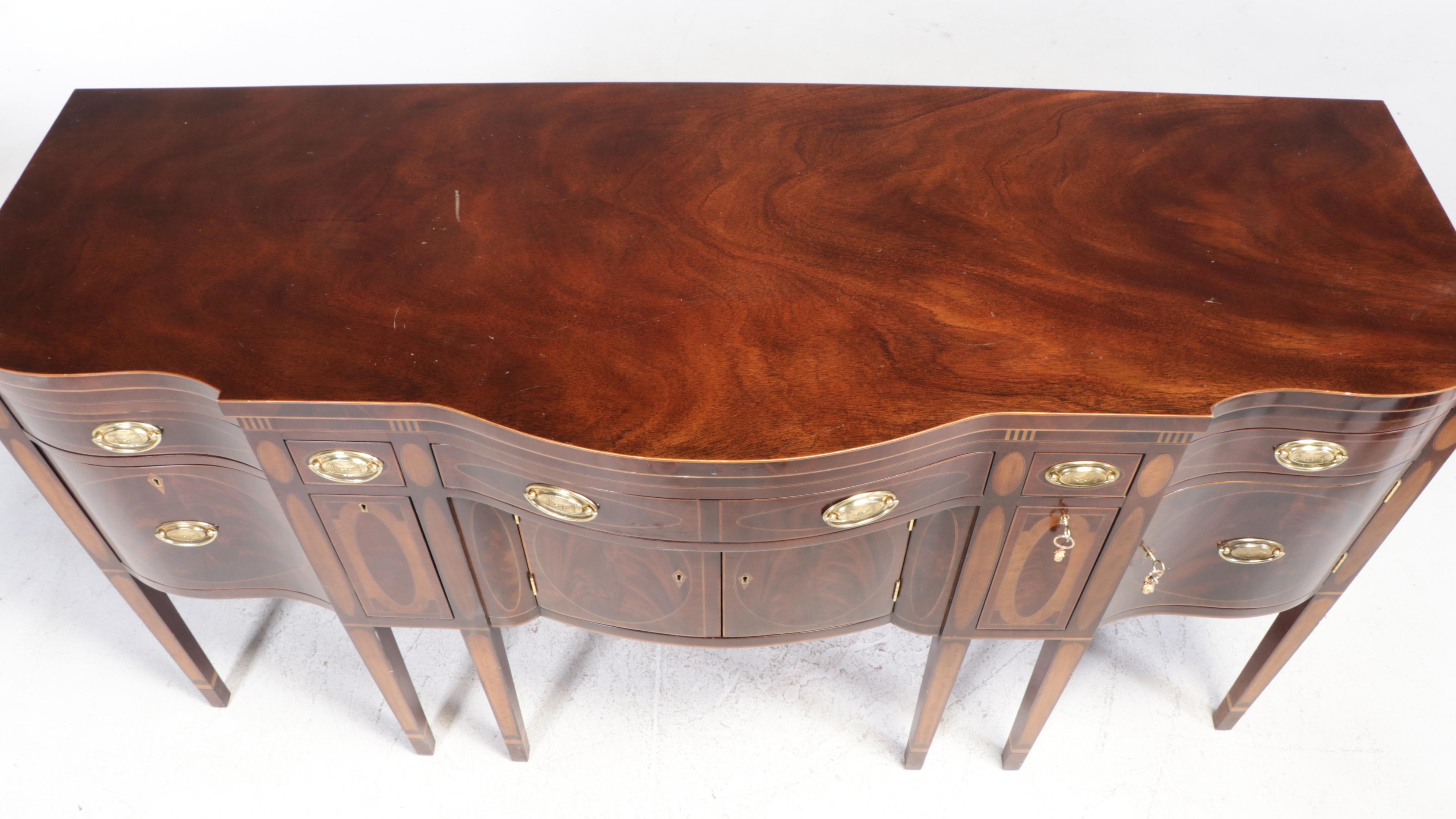 Kindel Hepplewhite Style Winterthur Reproduction Mahogany Sideboard, Late 20th C