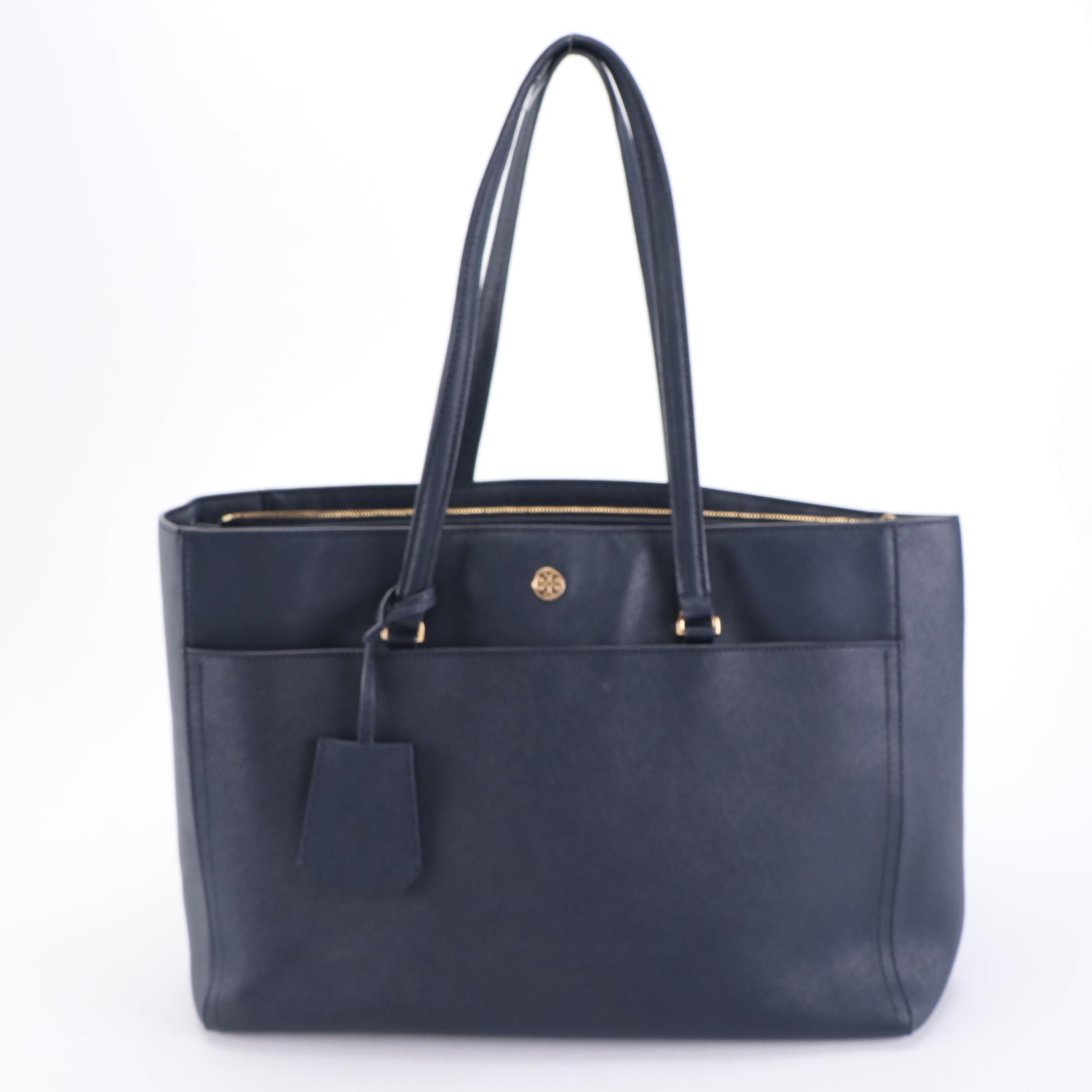 Tory Burch Robinson Tote in Leather and Dooney & Bourke Nylon Crossbody Bag