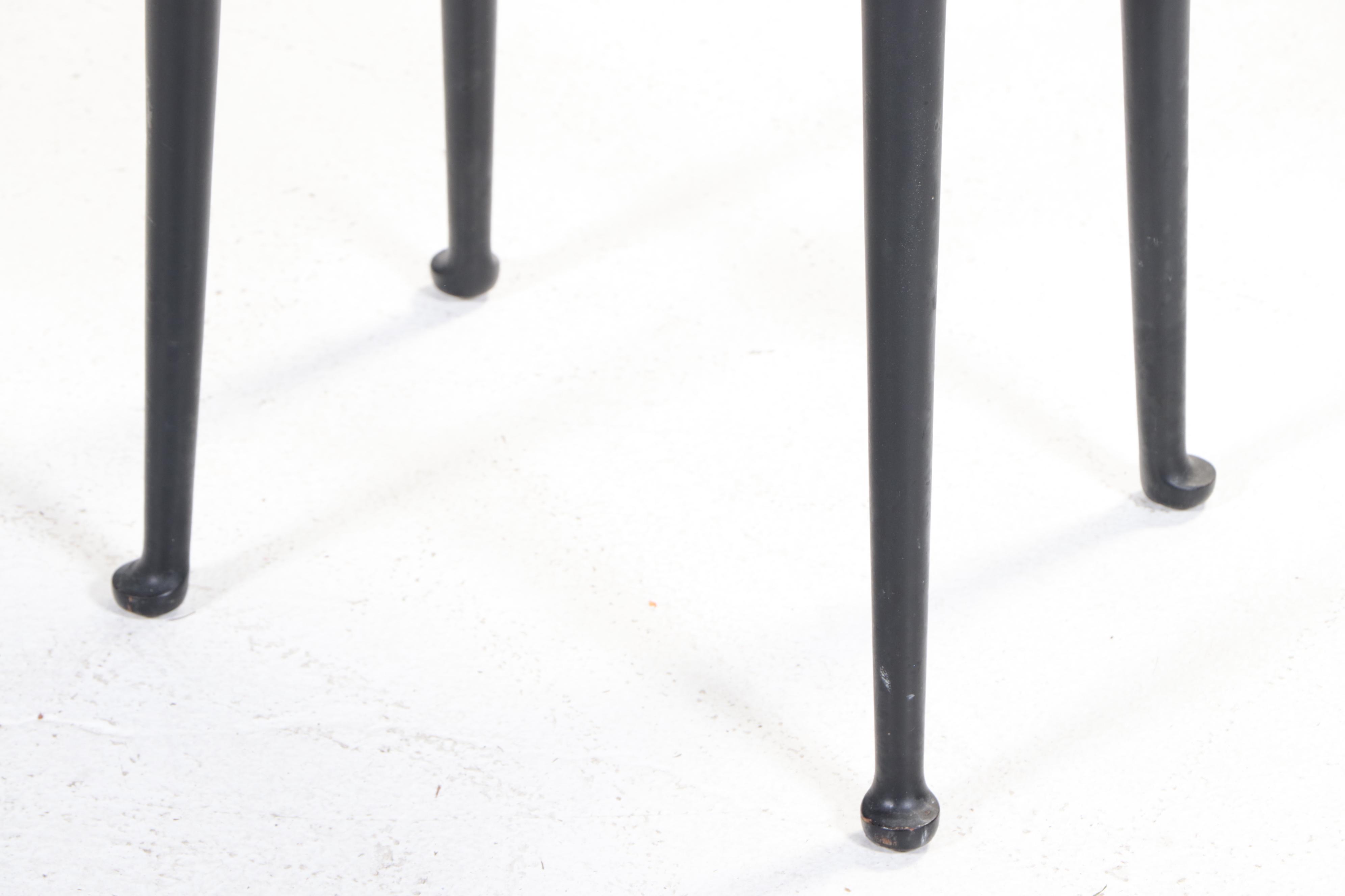 Colonial Revival Style Tole Painted Tray-Top Side Table, Mid-20th Century