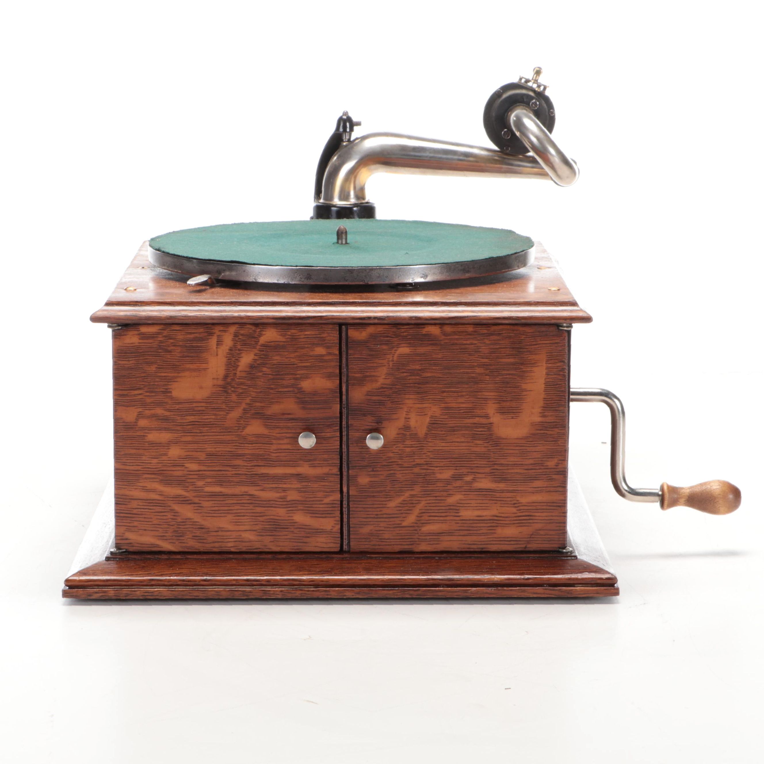 Victor-Victrola VV-IV Oak Record Player, 1915