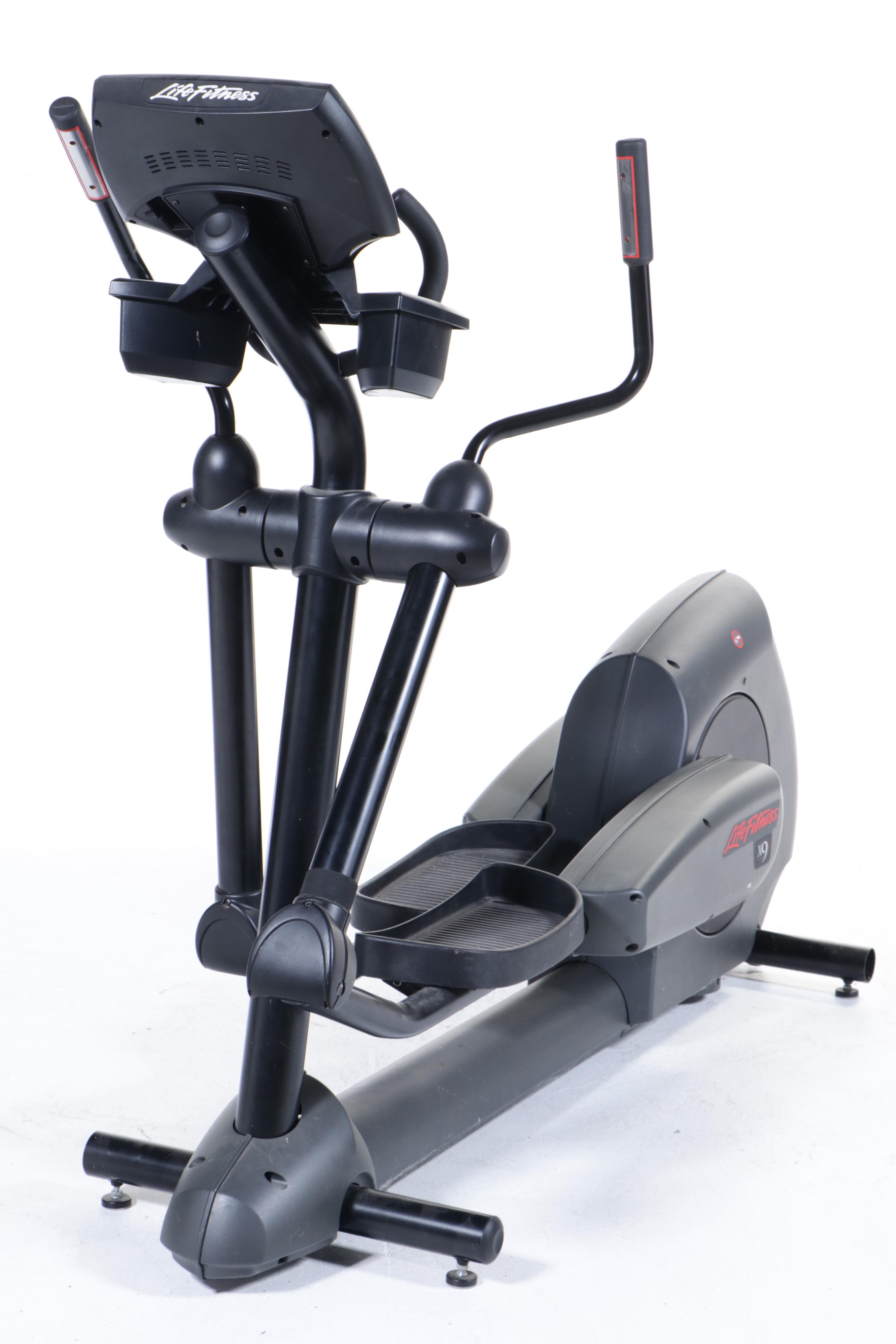 Life Fitness x9 Elliptical CrossTrainer