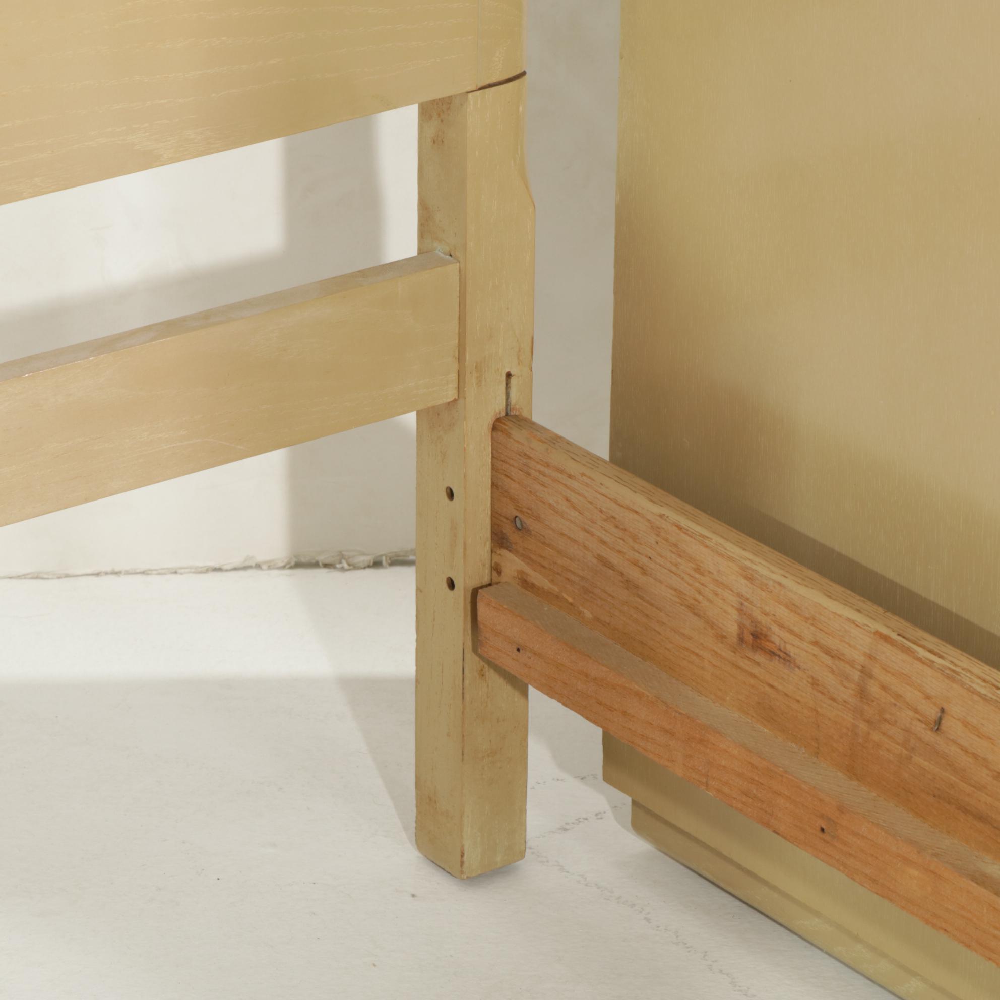 Mengel Mid Century Modern Blonde-Finish Wooden Bedroom Suite