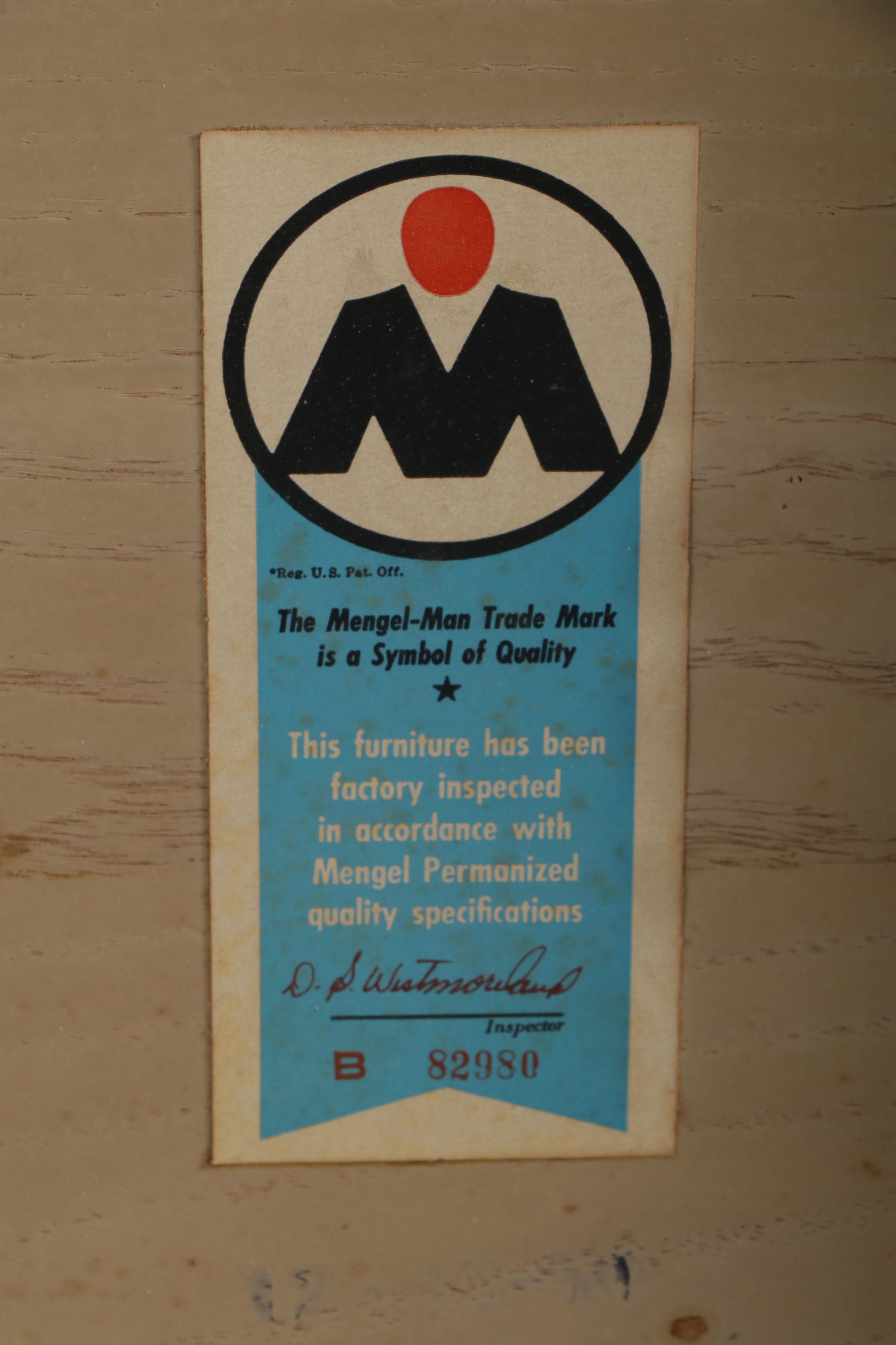 Mengel Mid Century Modern Blonde-Finish Wooden Bedroom Suite