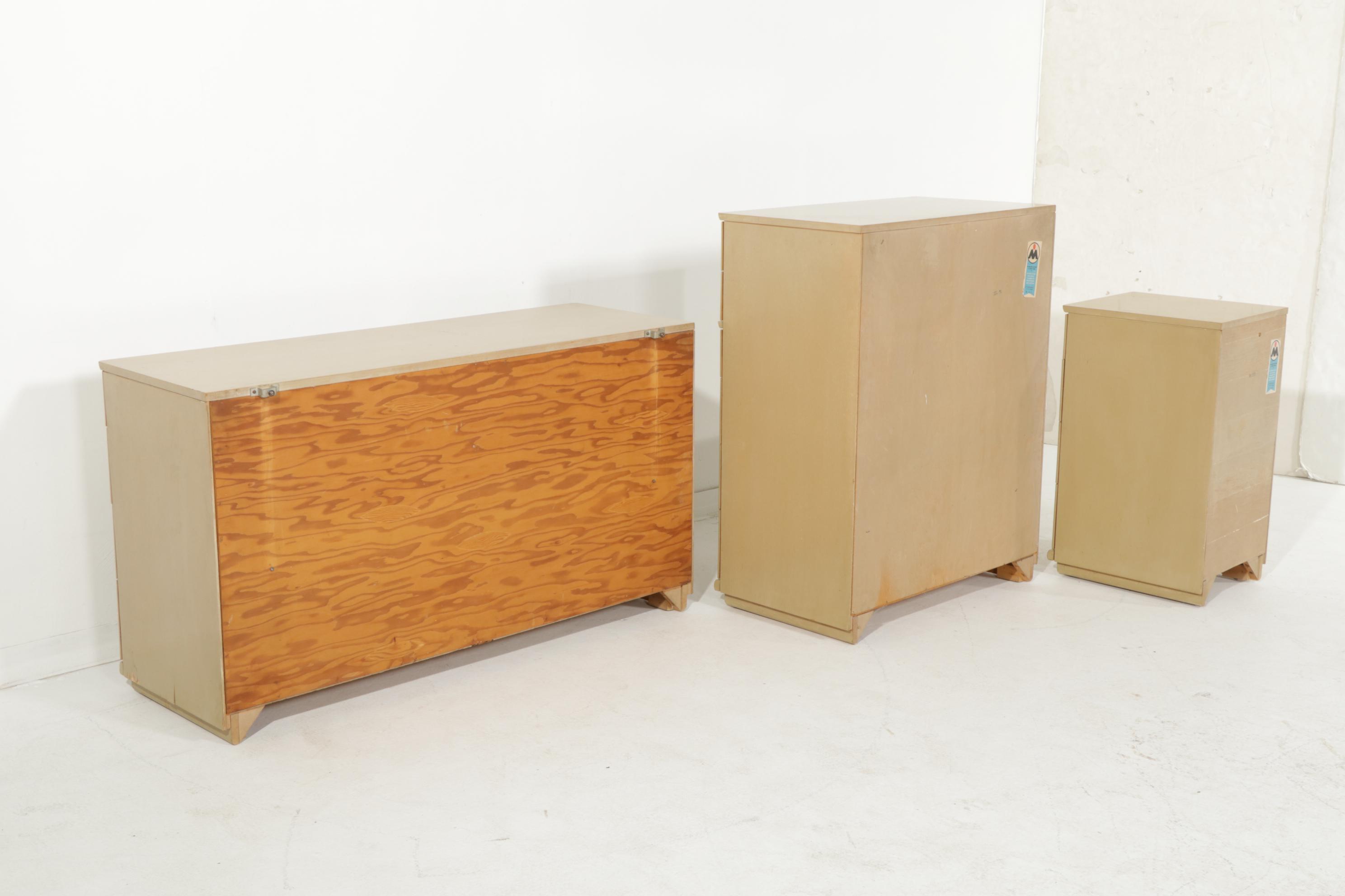 Mengel Mid Century Modern Blonde-Finish Wooden Bedroom Suite