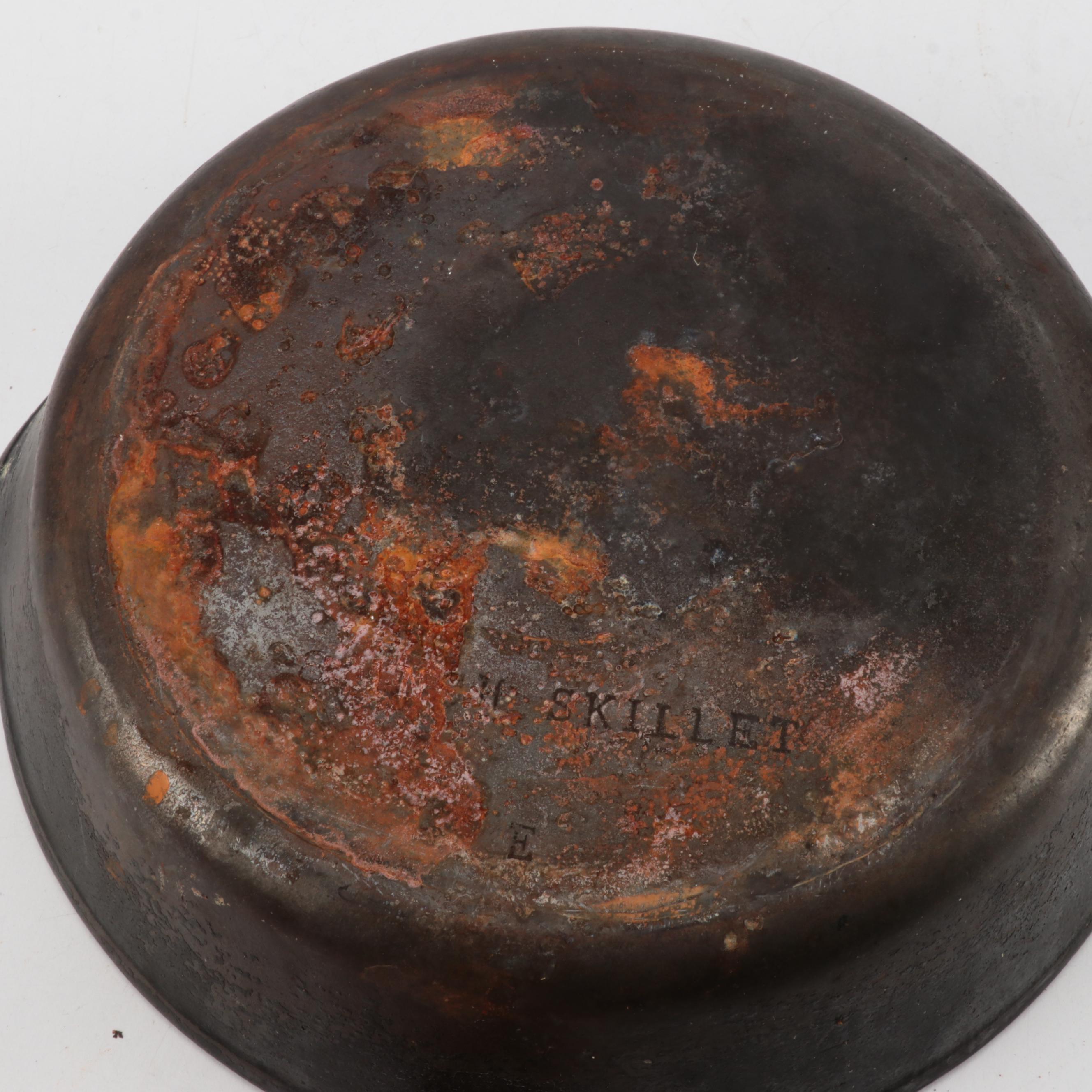 Wagner's 10 1/2 Inch Chicken Fryer with Other Cast Iron Skillets and Pans