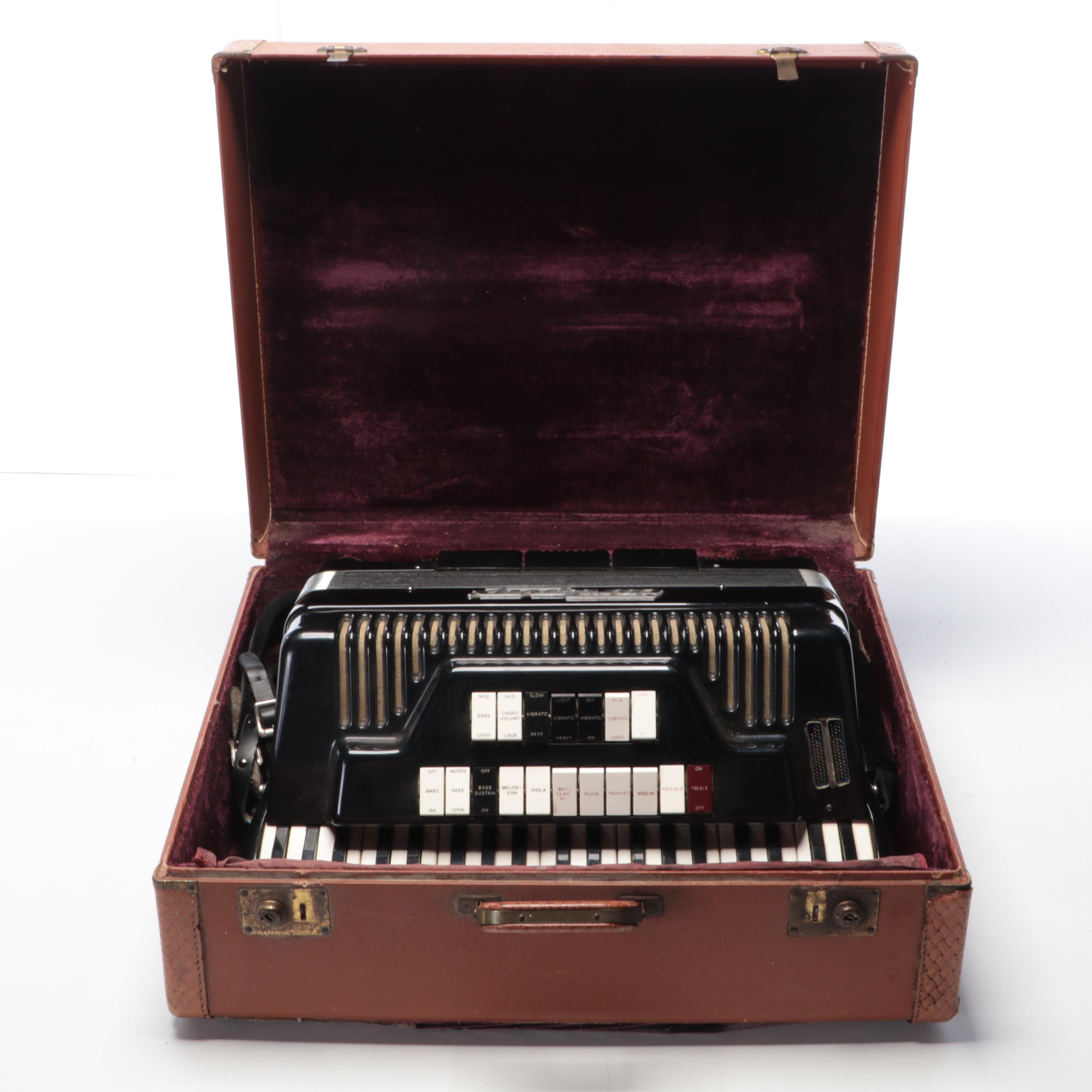 Cordovox CG-2 Italian Button Accordion and Case