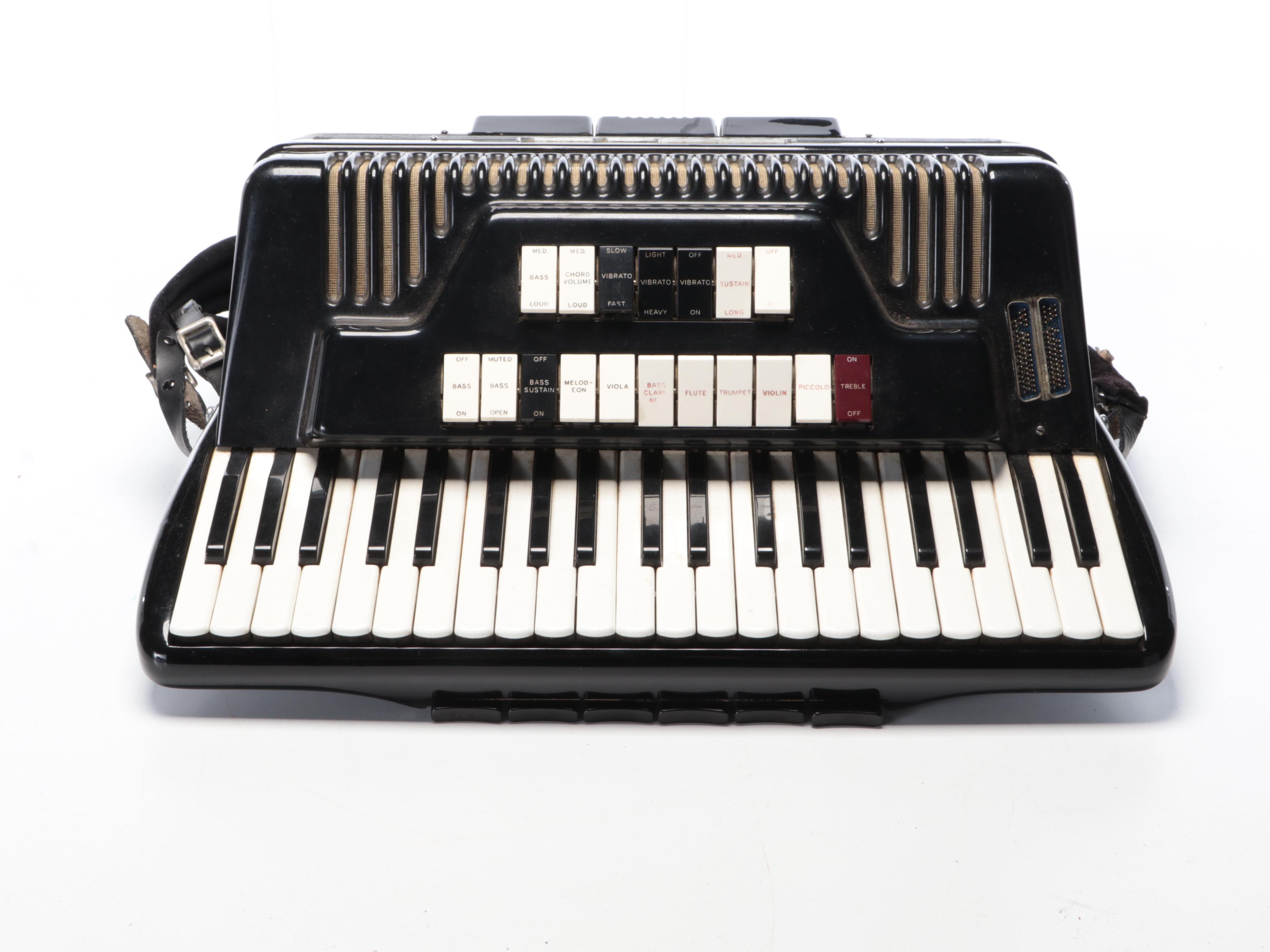 Cordovox CG-2 Italian Button Accordion and Case