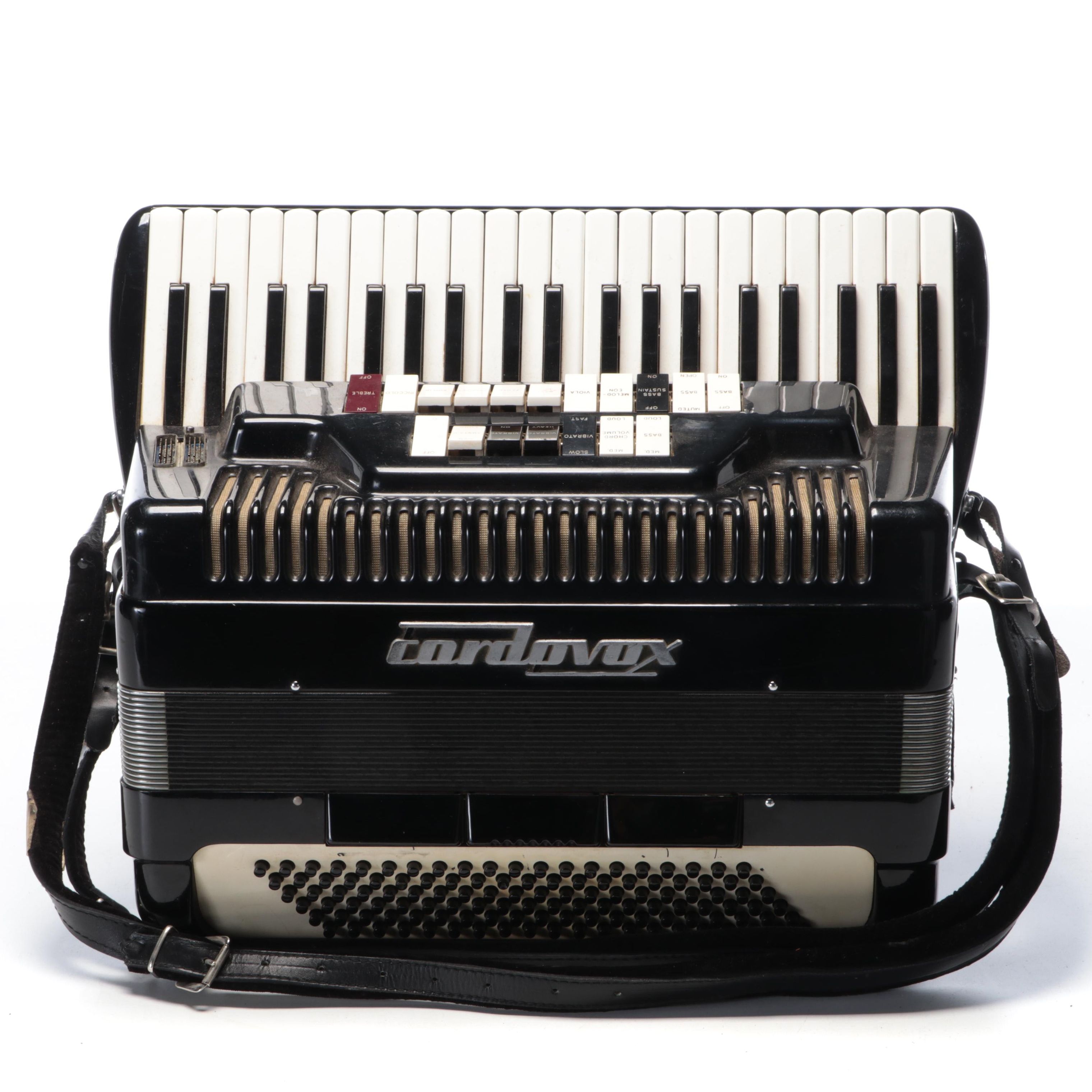 Cordovox CG-2 Italian Button Accordion and Case